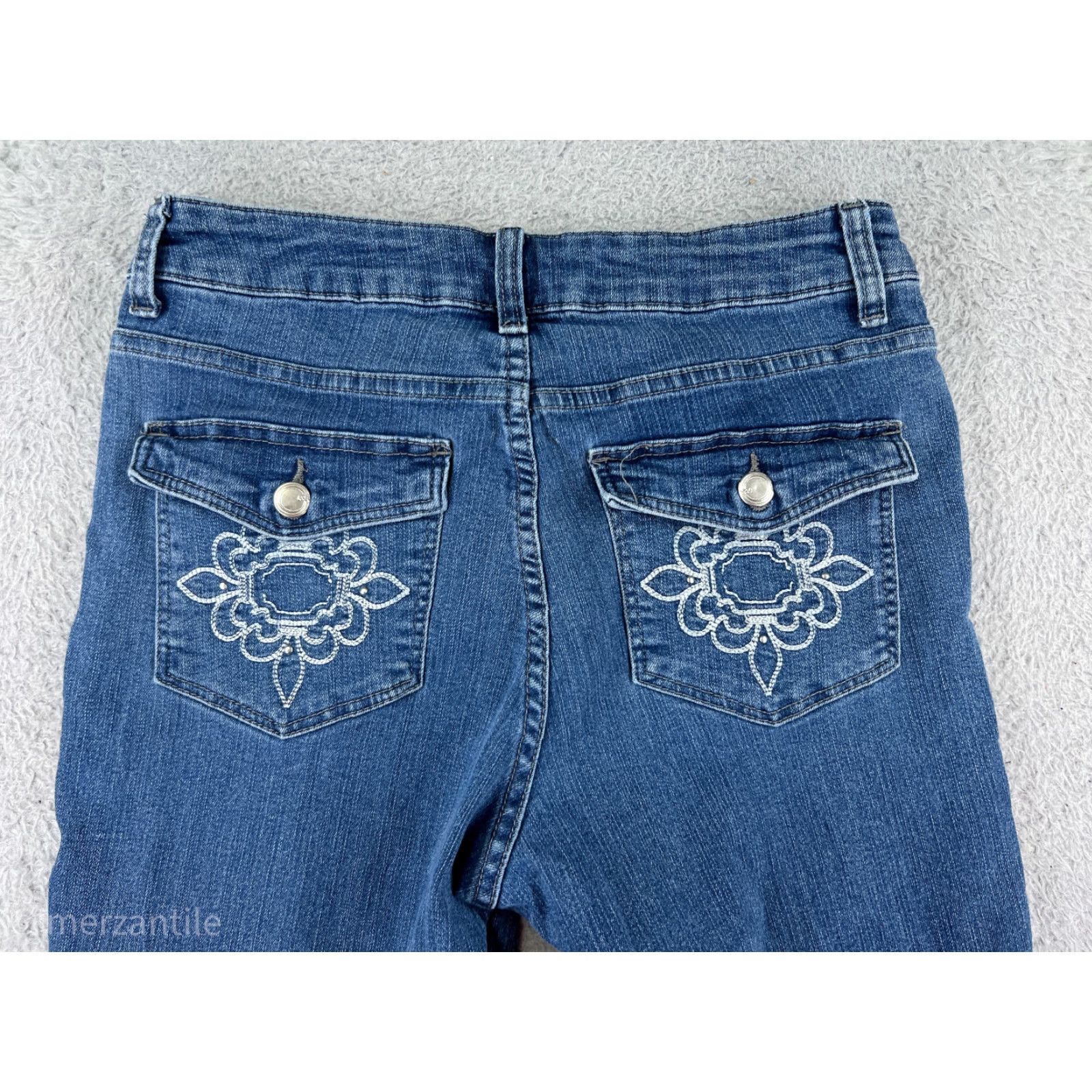 Lee Lee Womens Capri Jeans Medium Wash Blue Cotton Blend Stretch 8 Embroidered Logo Modern Size 30" / US 8 / IT 44 - 3 Thumbnail