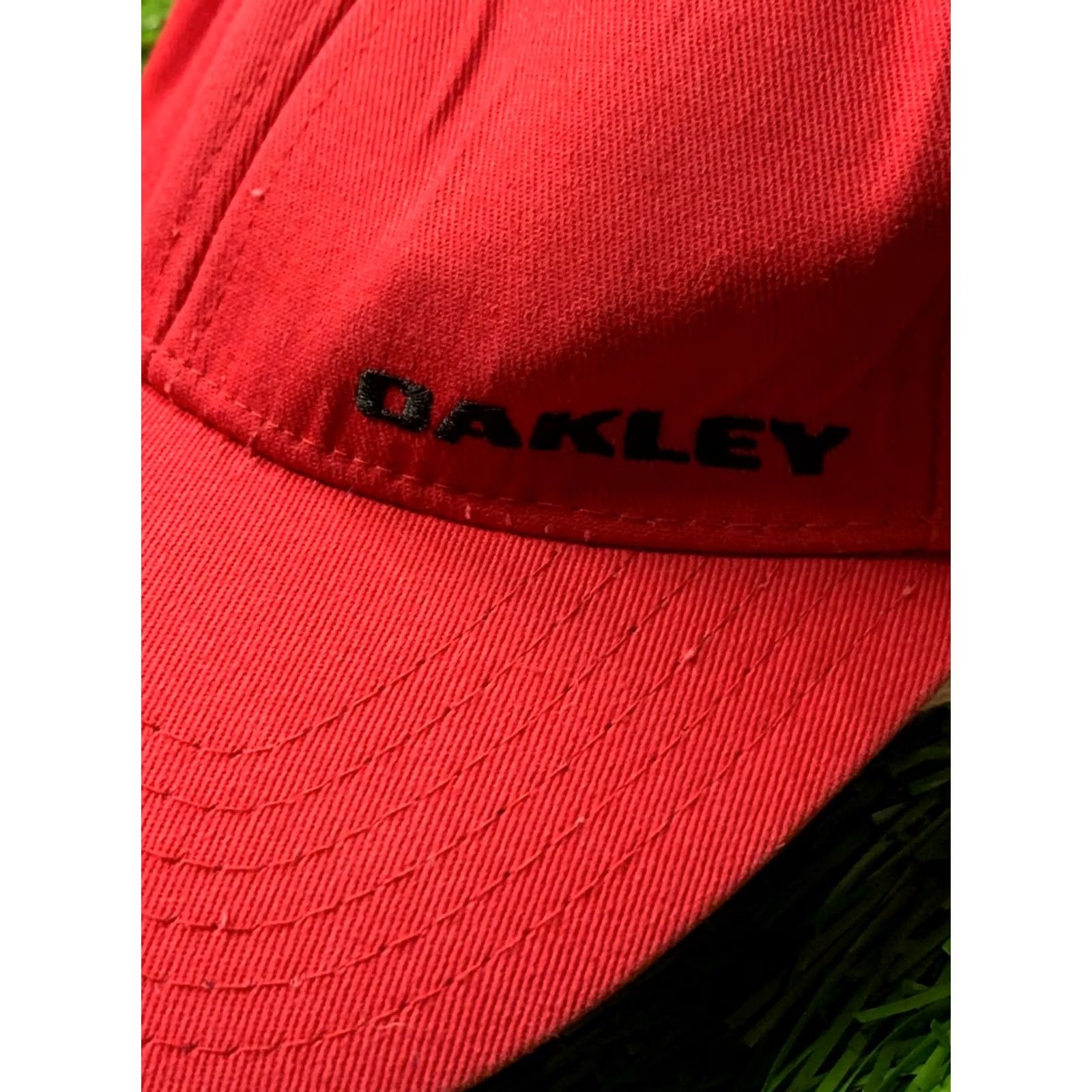 Oakley Nike Oakley Classic Flex Original Men Casual Cap Hat One Size L/XL Red and Black Cotton Casual Cap Mens Oakley Classic Cap Size ONE SIZE - 2 Thumbnail