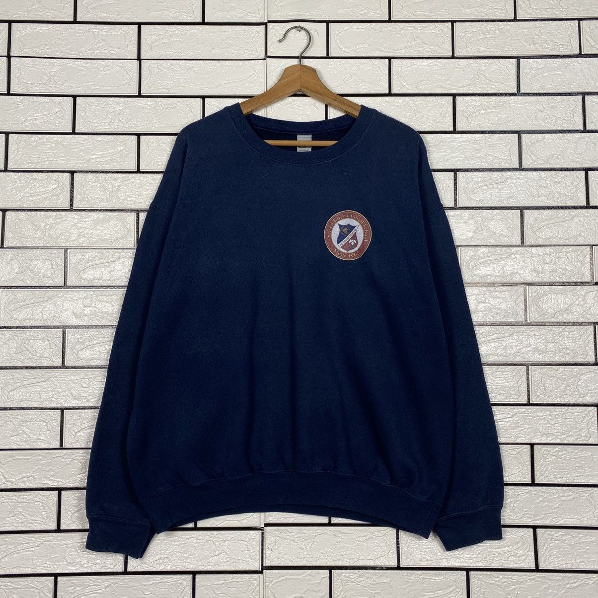 Japanese Brand Vintage Sweatshirt Scisen International School Since 1962 Size US L / EU 52-54 / 3 - 2 Thumbnail