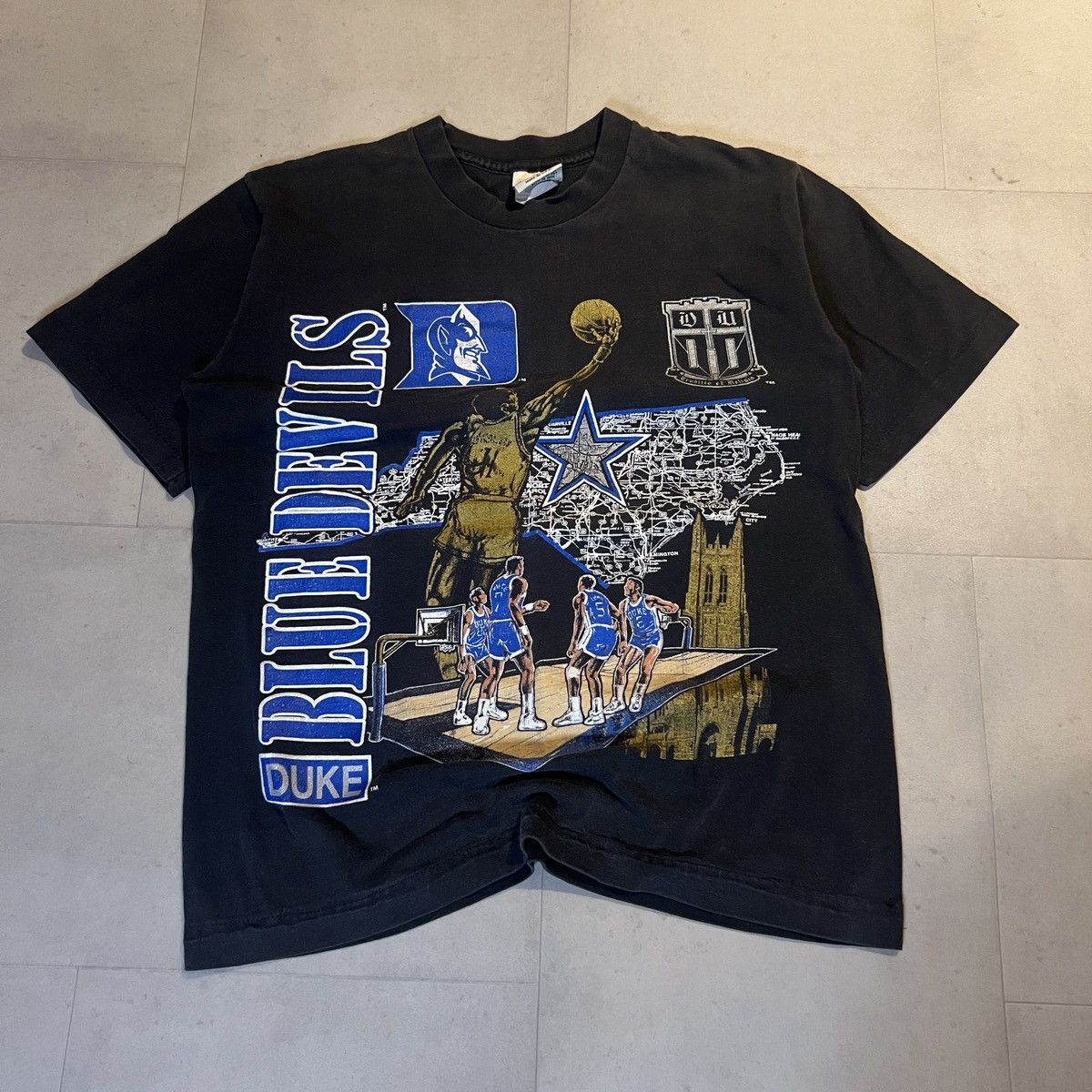 Vintage 1991 NCAA Duke Blue Devils NUTMEG basketball L Single Stitch Size US L / EU 52-54 / 3 - 2 Thumbnail