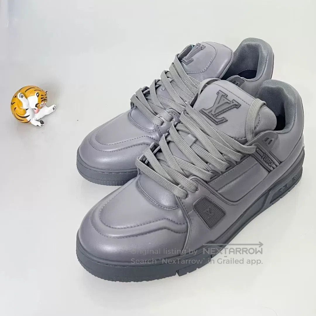 Louis Vuitton Louis Vuitton Black Gray Shoes. Size US 8 / EU 41 - 1 Thumbnail