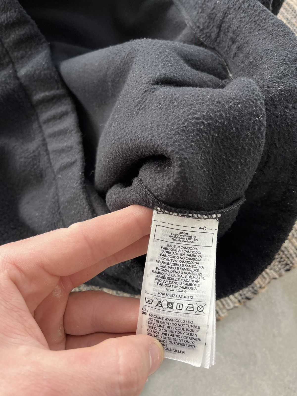 Adidas Adidas Teddy Fleece Hoodie Black Oversized Avantgarde Y2K Size US XL / EU 56 / 4 - 12 Thumbnail