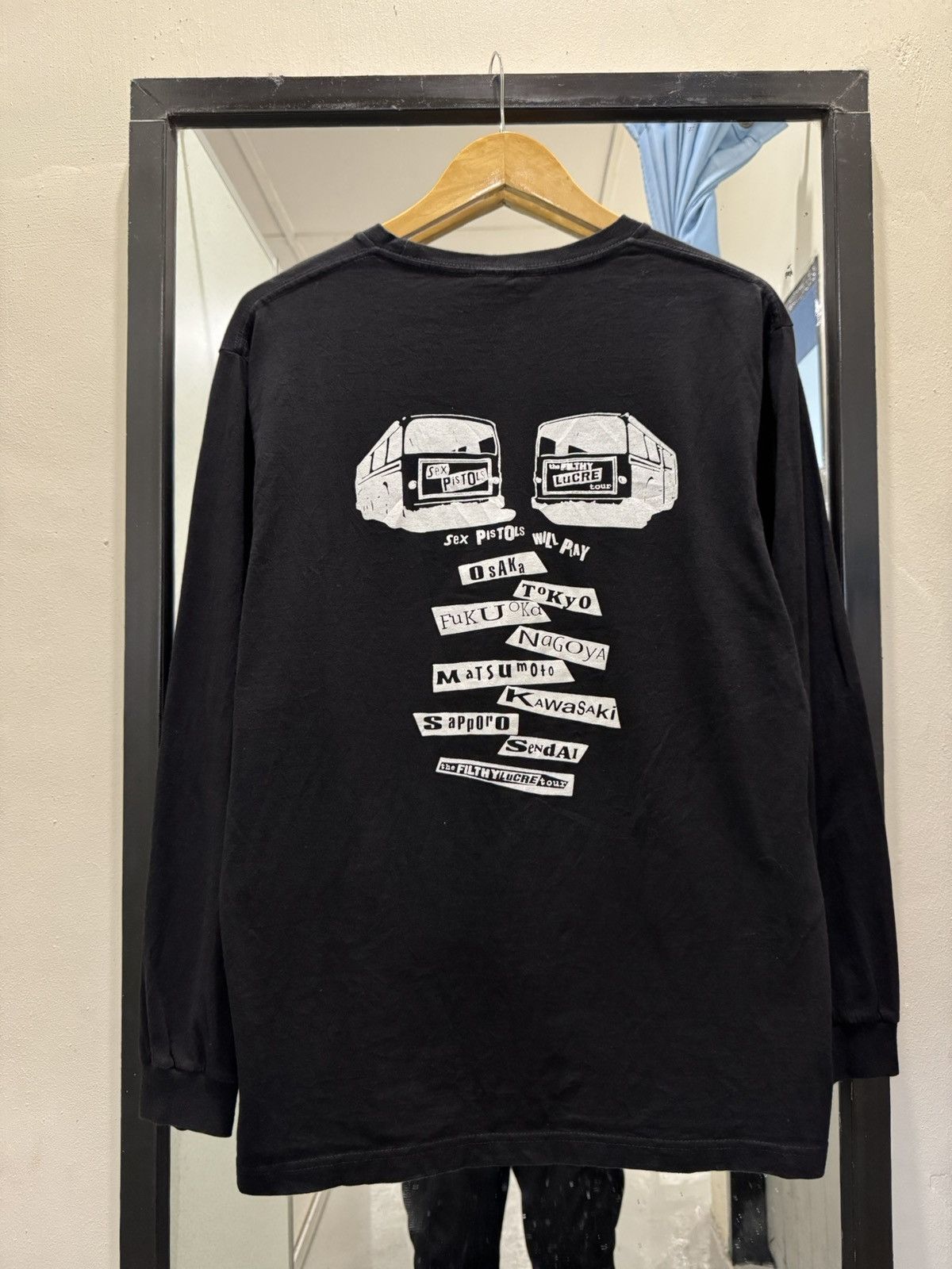 Band Tees × Vintage Vintage Y2k Sex Pistol Japan Tour LS Shirt Size US L / EU 52-54 / 3 - 3 Thumbnail