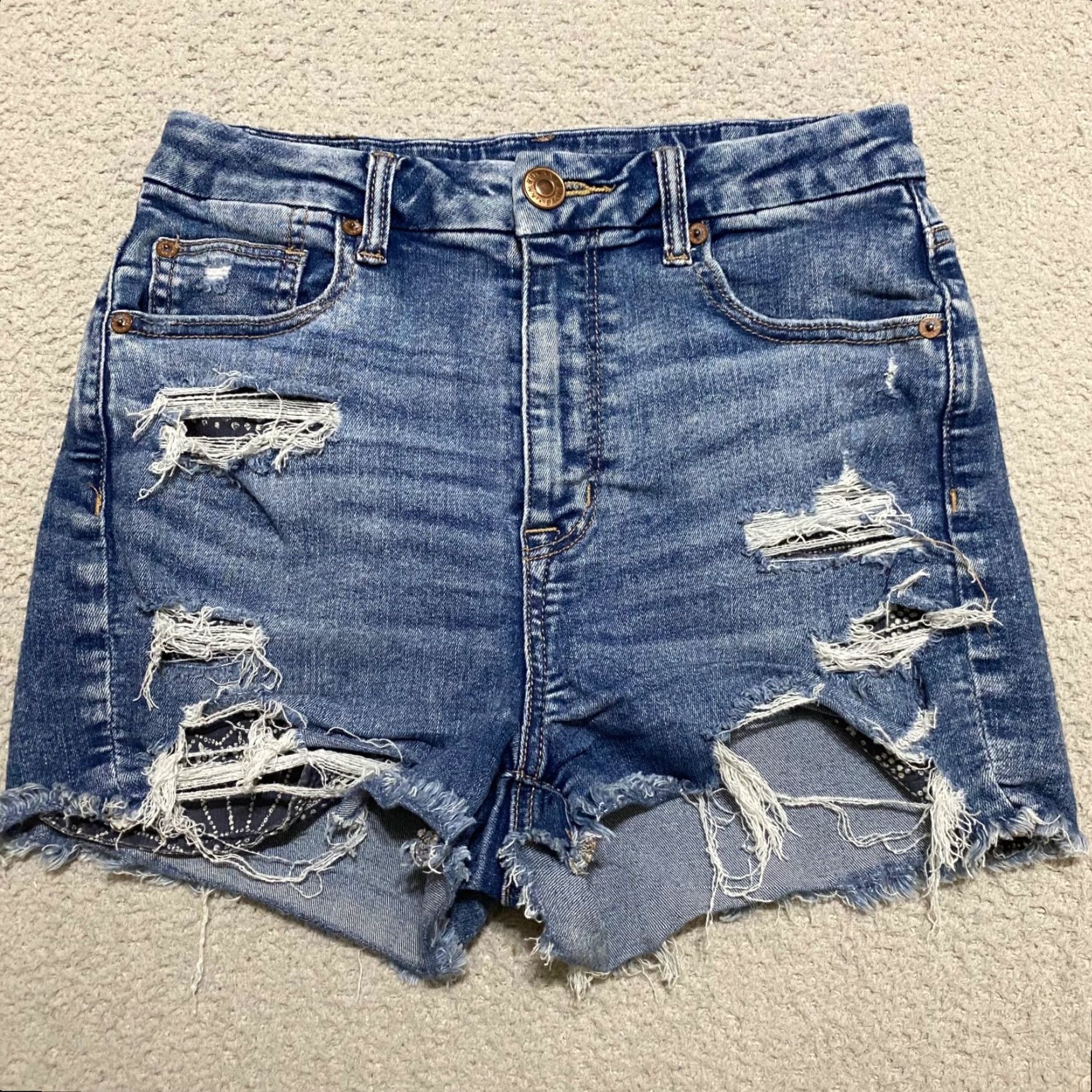 American Eagle Outfitters American Eagle Outfitters Jeans Shorts 4 Womens Blue Denim Medium Wash High Rise Distressed Stretch 5-Pocket Pattern Solid Modern Casual Women Size 27" / US 4 / IT 40 - 2 Thumbnail