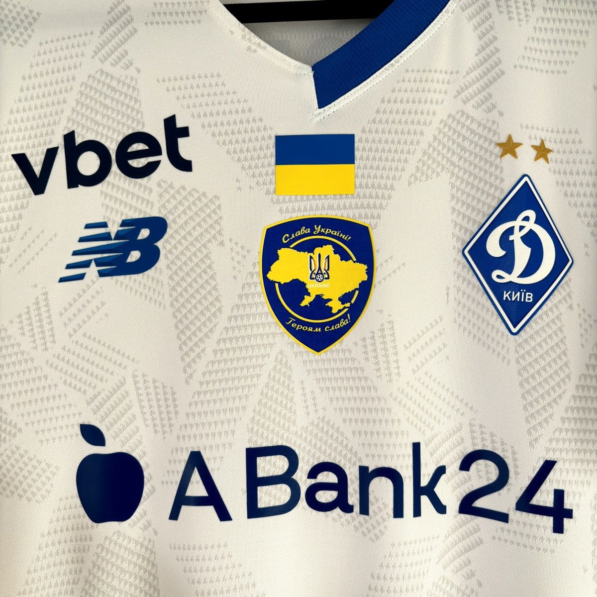 New Balance 2023 2024 Dynamo Kyiv GAME ISSUE New Balance Soccer Jersey Size US L / EU 52-54 / 3 - 3 Thumbnail