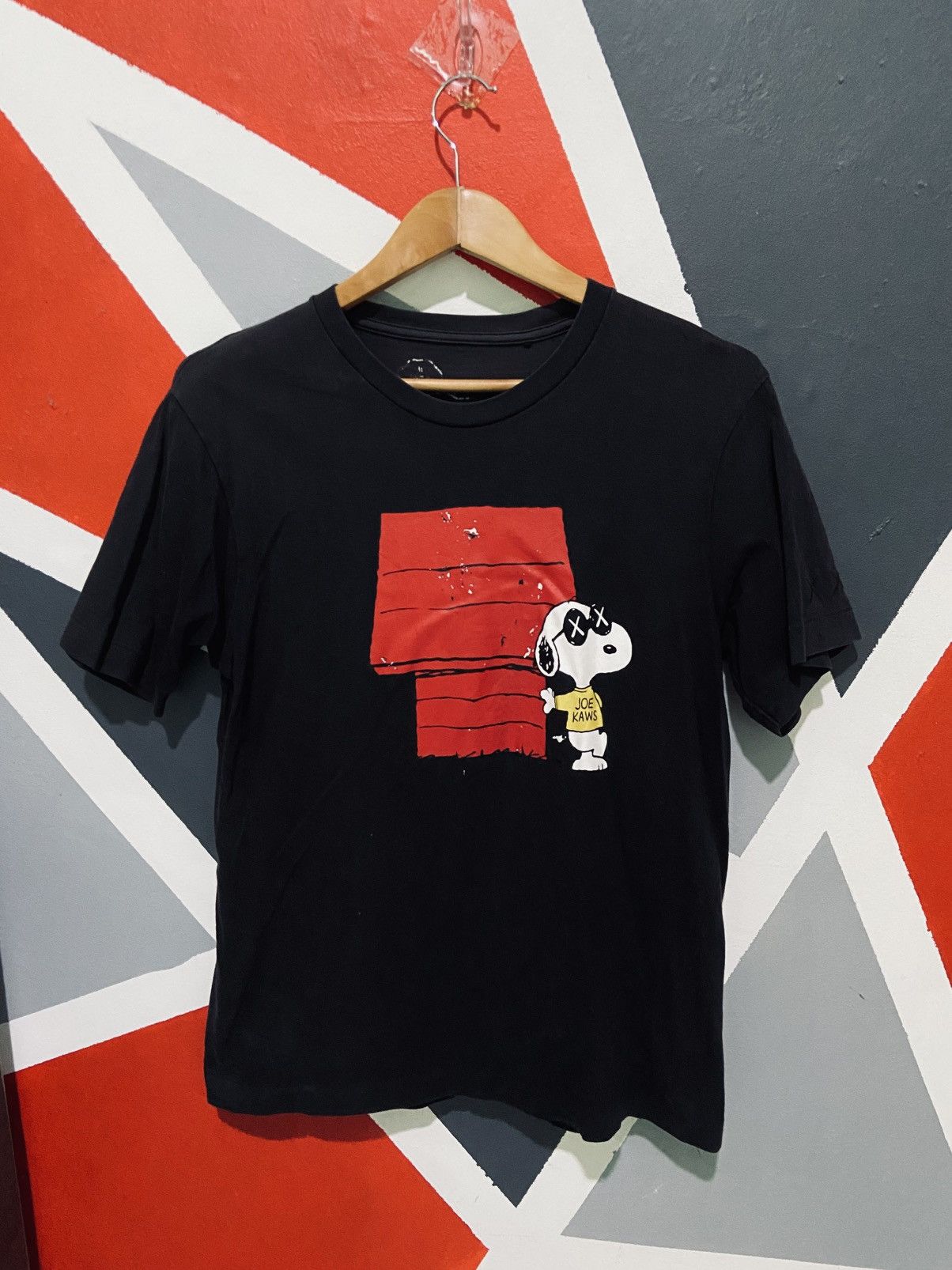 Kaws × Peanuts × Uniqlo Snoppy Joe Kaws Size US M / EU 48-50 / 2 - 1 Thumbnail