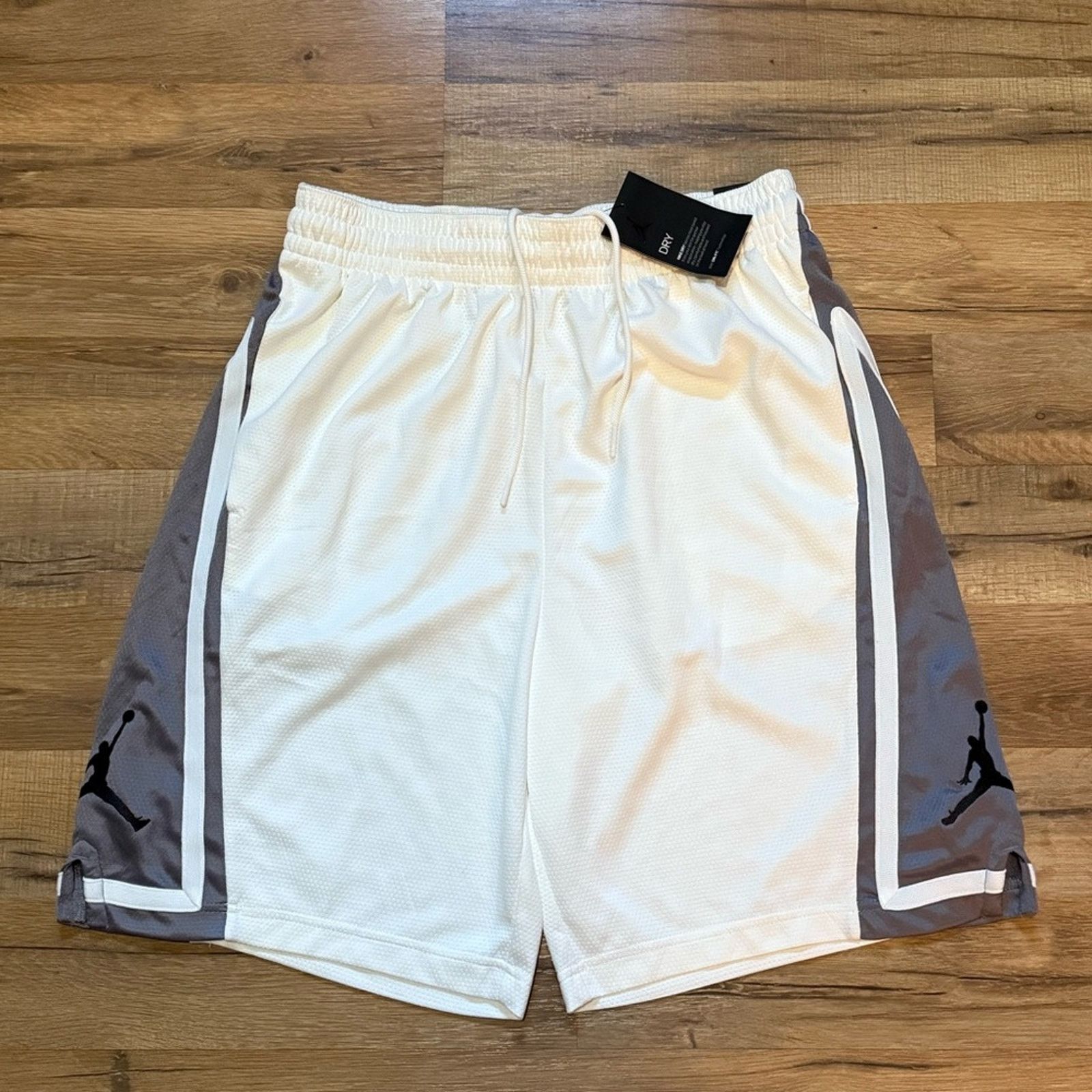 Jordan Brand 2018 Jordan Shorts Size US 30 / EU 46 - 1 Thumbnail