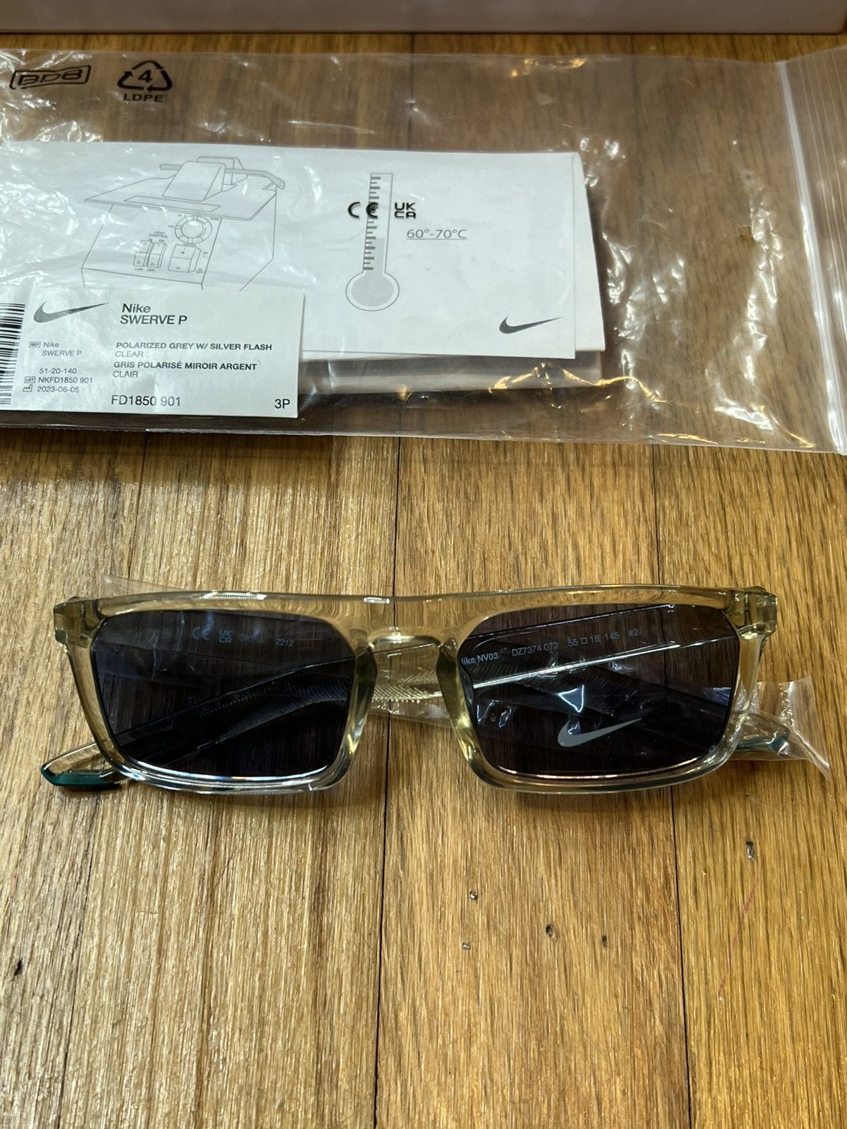 Nike Nike Swerve P FD1850 Sunglasses Polarized Grey Clear Size ONE SIZE - 4 Thumbnail