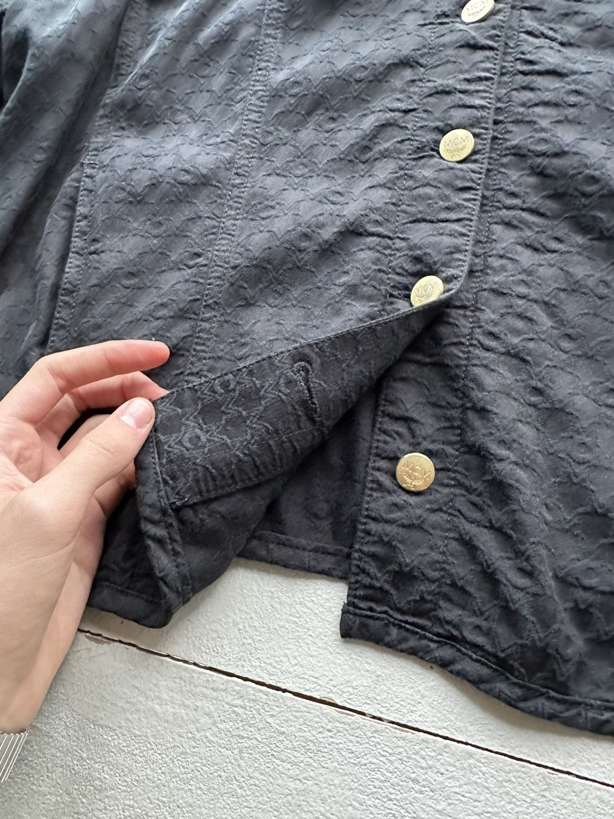 MCM 🚨 MCM MONOGRAM BUTTON UP HEAVY SHIRT/JACKET GOLD GRAIL Size M / US 6-8 / IT 42-44 - 7 Thumbnail