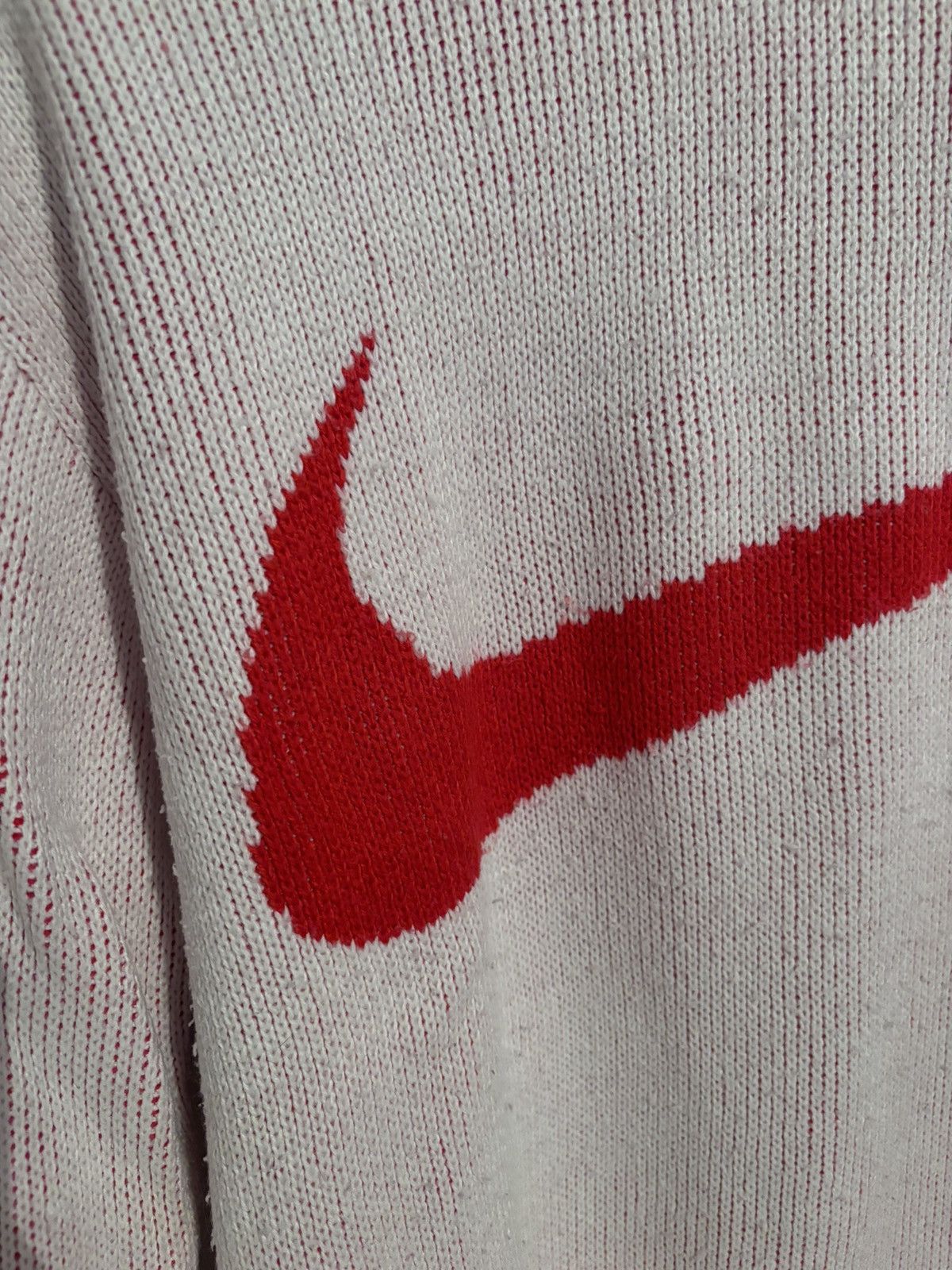 Nike x orders SUPREME red swoosh white sweater FW18