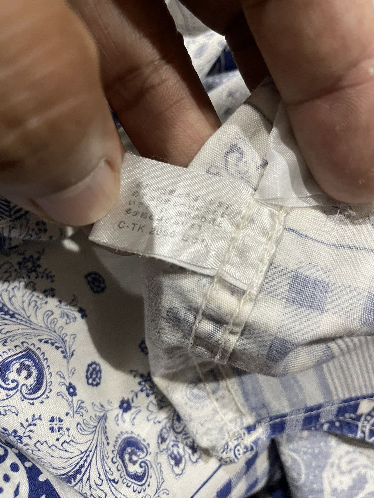 Fiorucci Fiorucci Italy Vintage Bandana Printed Shirts Size US M / EU 48-50 / 2 - 20 Thumbnail