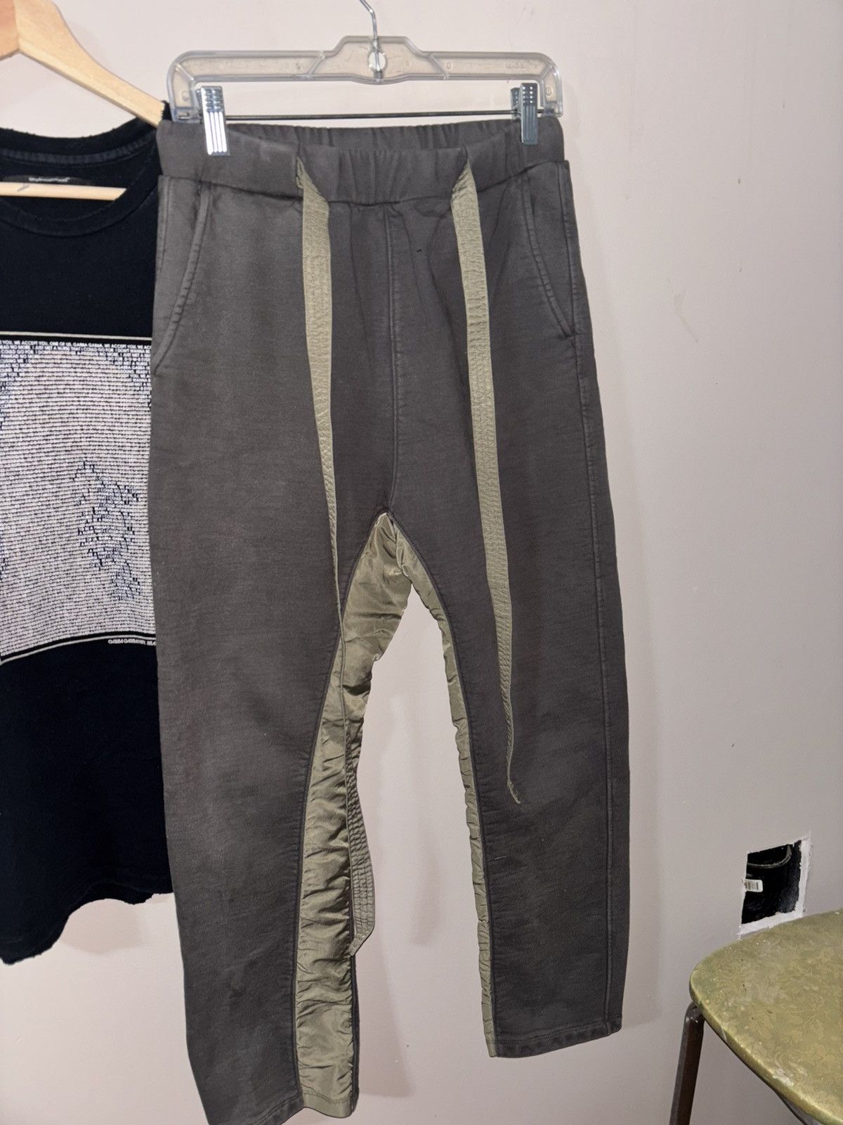Essentials × Fear of God FEAR OF GOD Flared Sweats Size US 30 / EU 46 - 1 Thumbnail