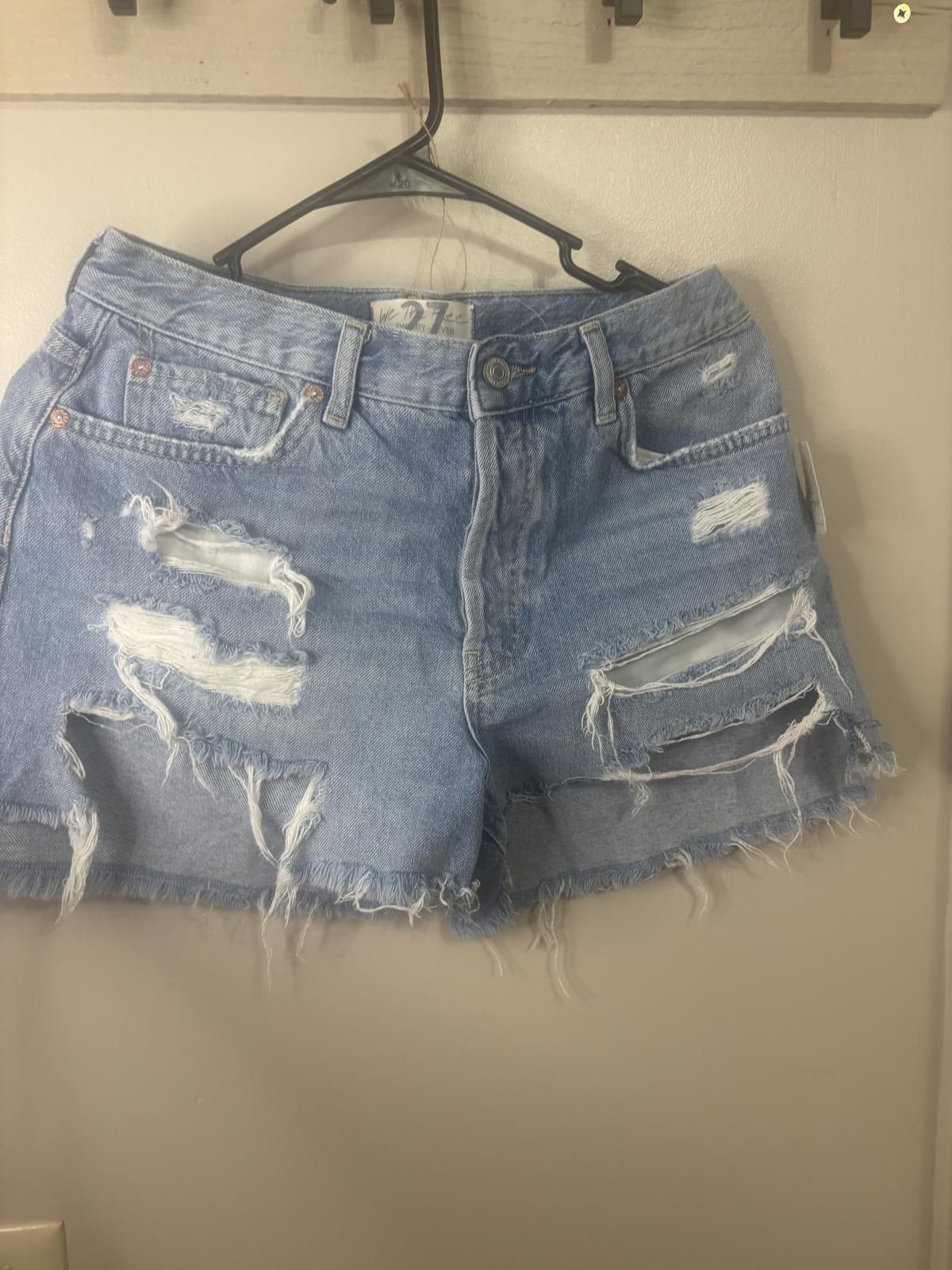 Designer We The Free Distressed Denim Shorts Size 27 Size 27" / US 4 / IT 40 - 1 Thumbnail