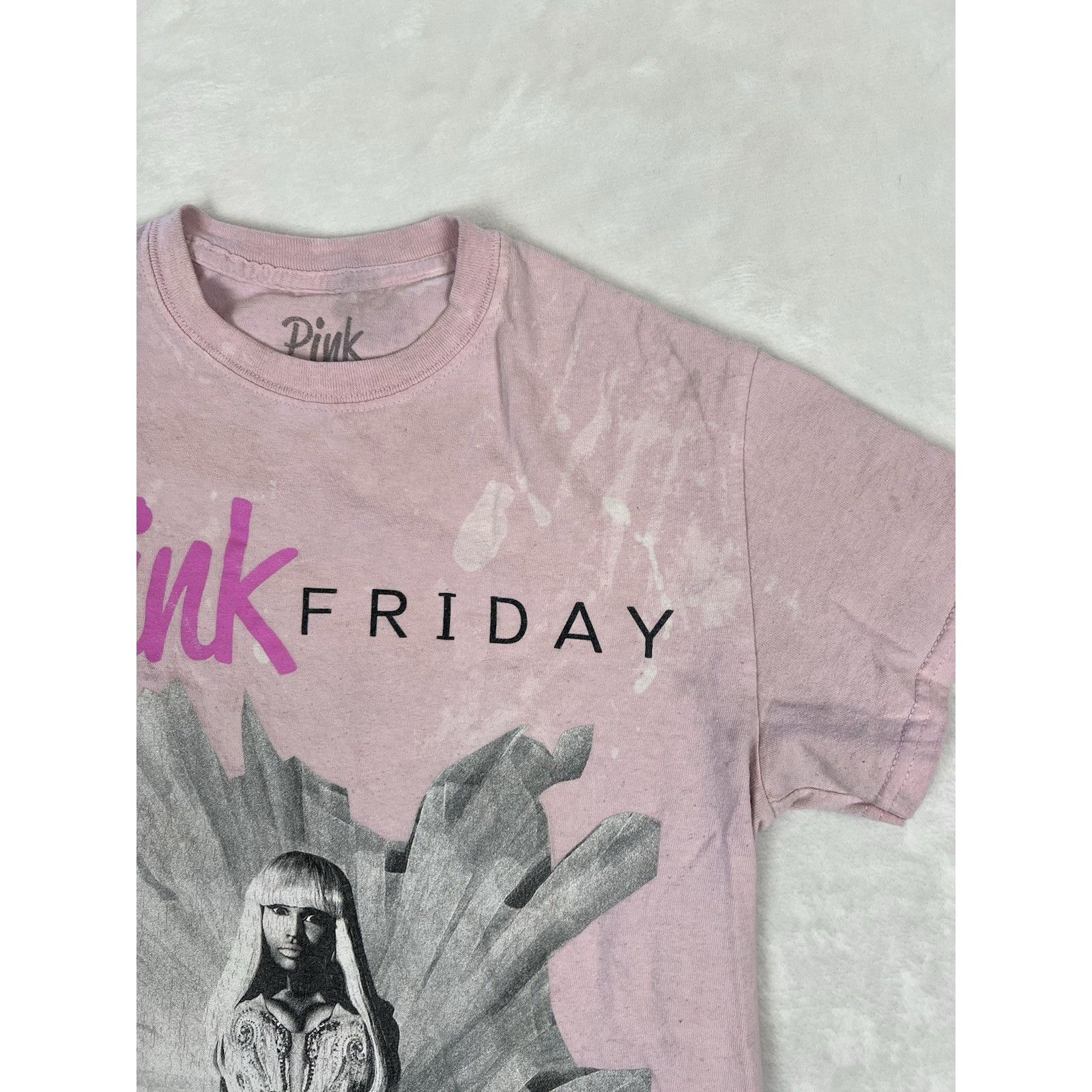 Other Nicki Minaj Pink Friday Tour T-Shirt Women’s Size Medium Con Size M / US 6-8 / IT 42-44 - 7 Thumbnail