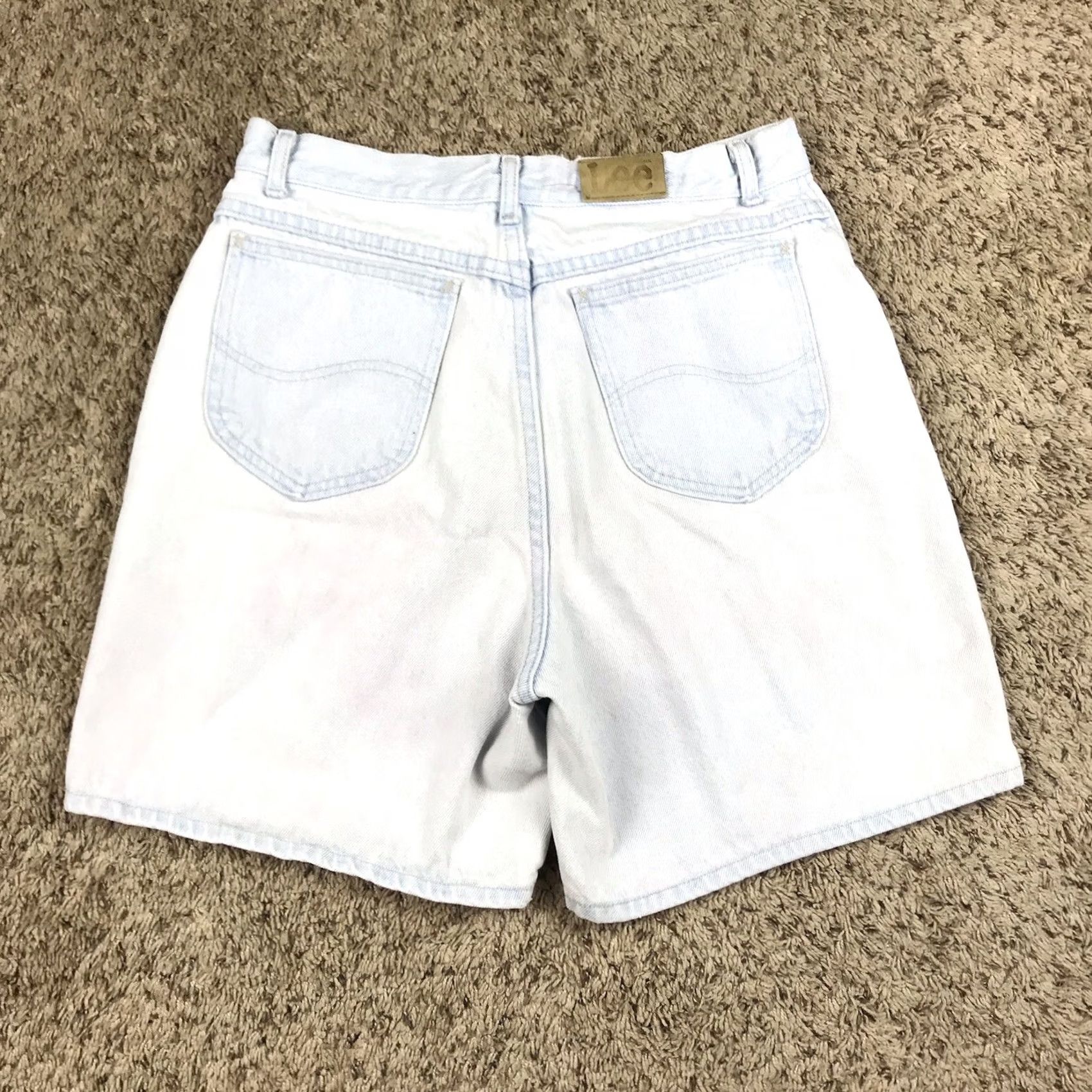 Lee VINTAGE Lees Denim High Rise Jean Shorts Sz 14 P Womens 31” Waist Mom Shorts Blue 90s Mens Womens Jeans Shorts Pocket Design Vintage Denim 5-Pocket Size 36" / US 14 / IT 50 - 3 Thumbnail
