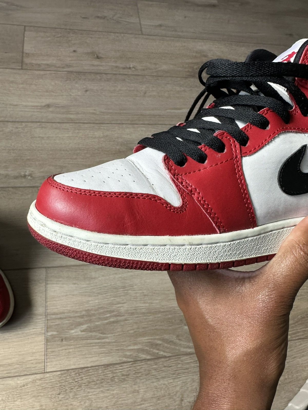 Jordan Brand Jordan 1 Retro High Chicago 2013 Sz 6 Size US 6 / EU 39 - 7 Thumbnail