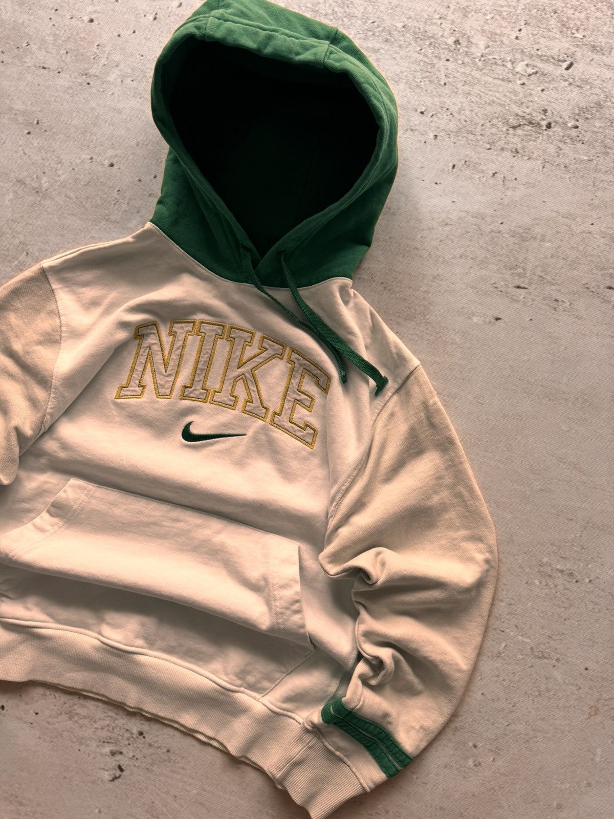 Nike × Vintage NIKE VINTAGE CENTER LOGO OVERSIZE BOXY HOODIE Size US S / EU 44-46 / 1 - 3 Thumbnail