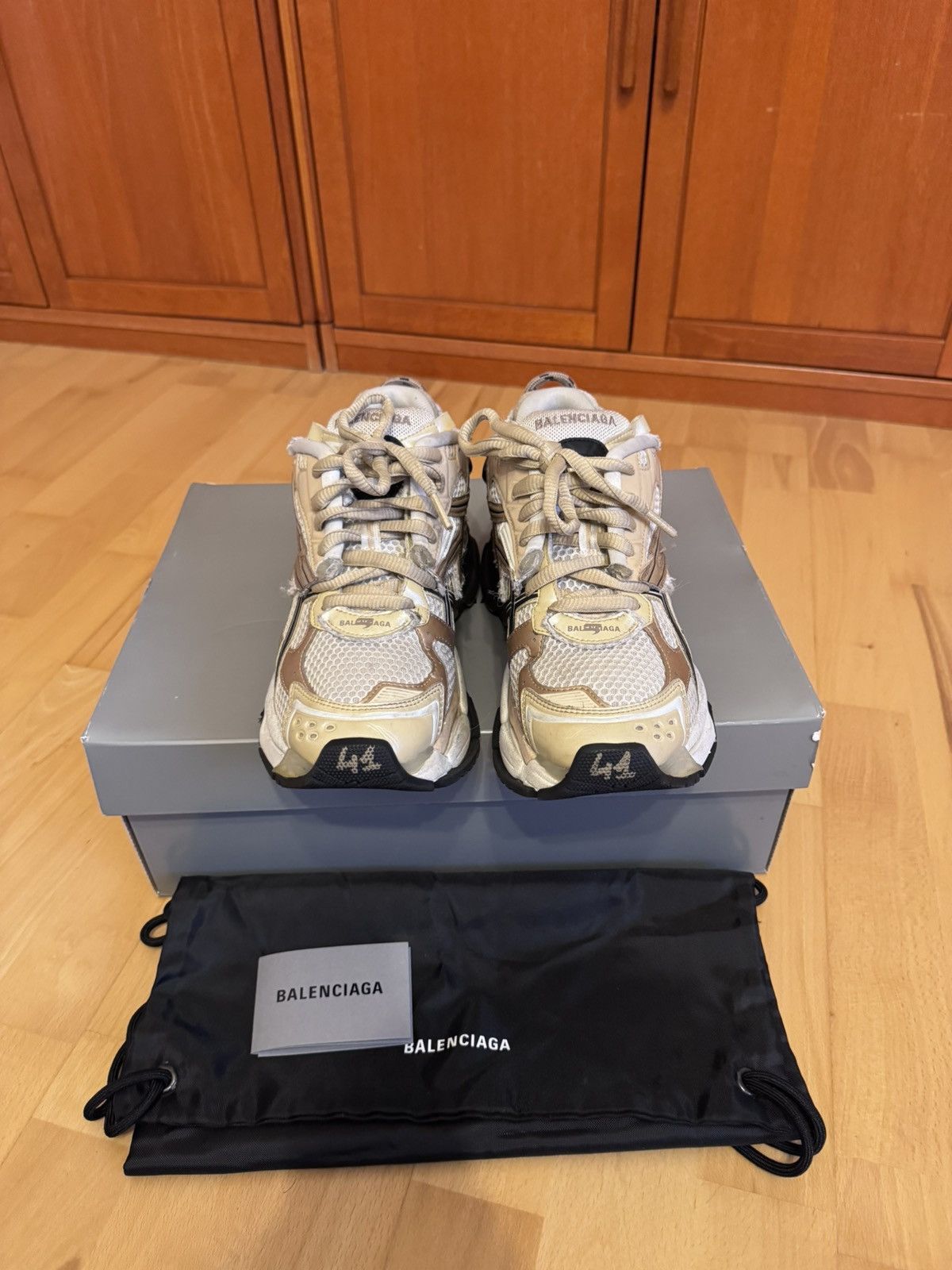Balenciaga Balenciaga Runner Beige Size US 8 / EU 41 - 7 Thumbnail