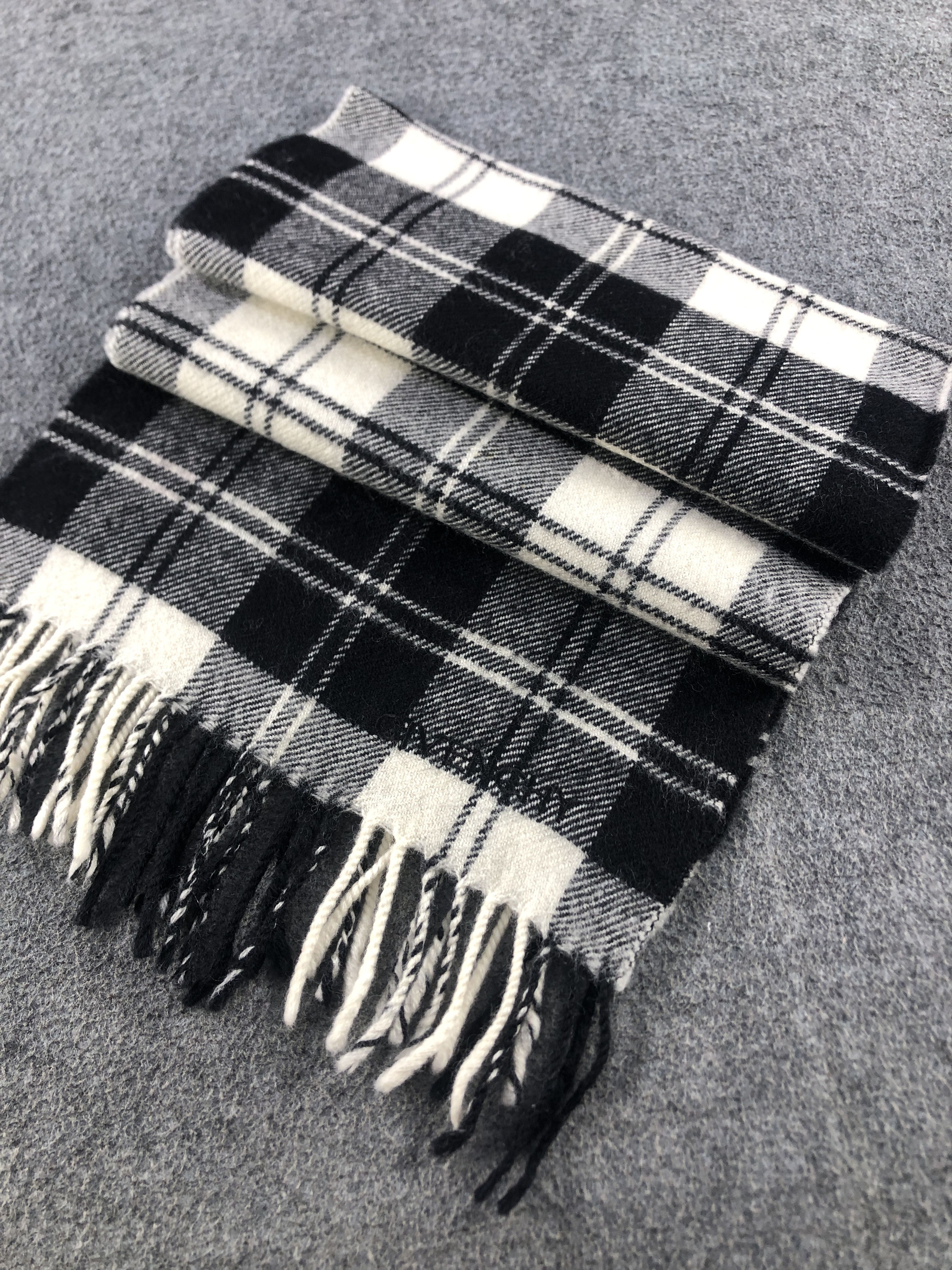 Givenchy Givenchy Wool Scarf / Muffler / Neckwear P873 Size ONE SIZE - 3 Thumbnail