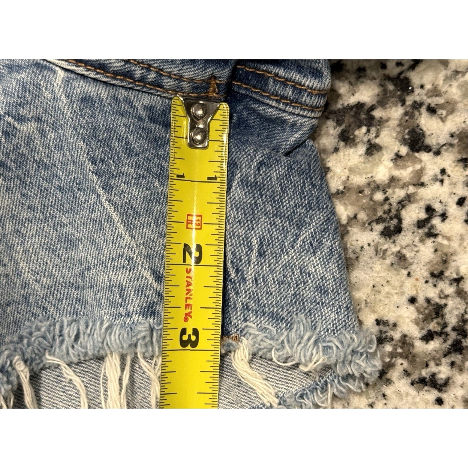 Silver Jeans Co. Silver Jeans NWT HIGHLY DESIRABLE SHORT 31x3 Blue High Rise Denim Shorts Size 31" - 3 Thumbnail