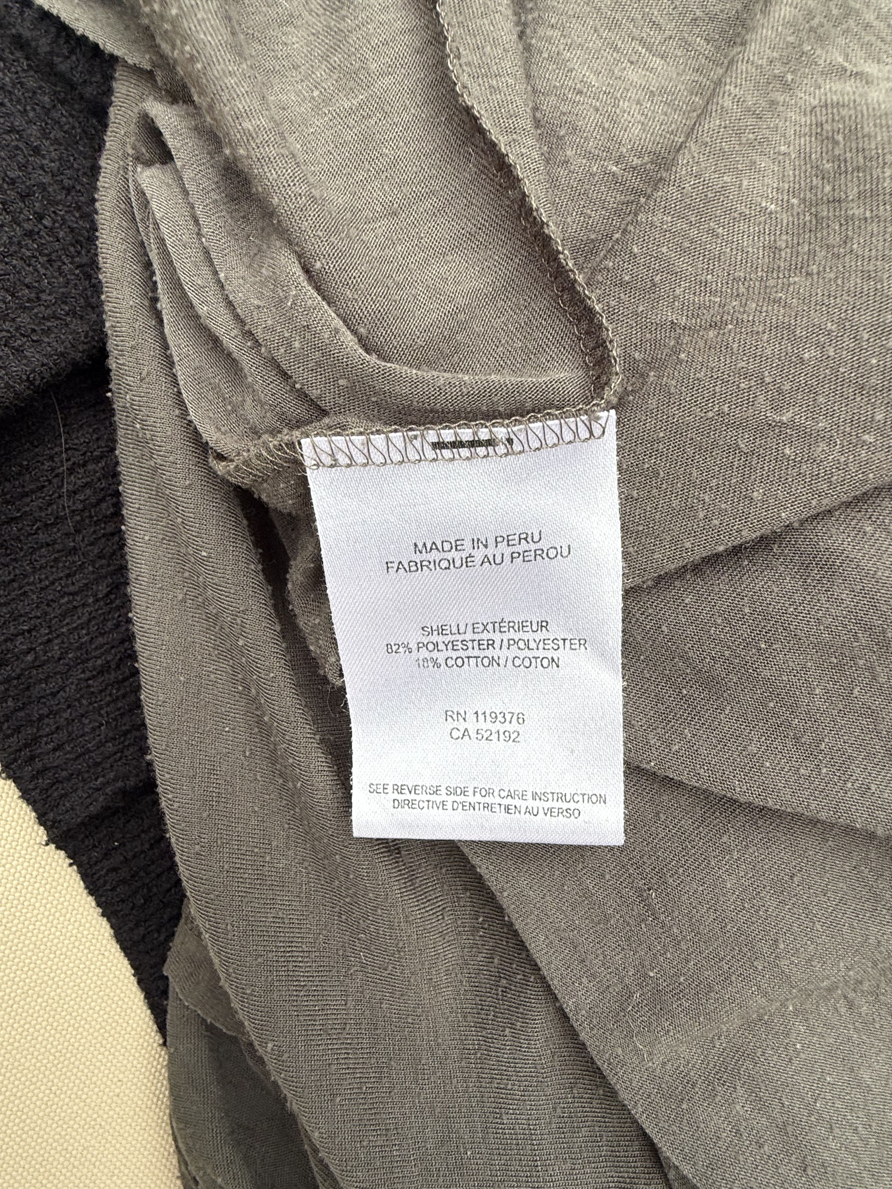Helmut Lang Helmut Lang Asymmetrical Tank Size US M / EU 48-50 / 2 - 4 Thumbnail