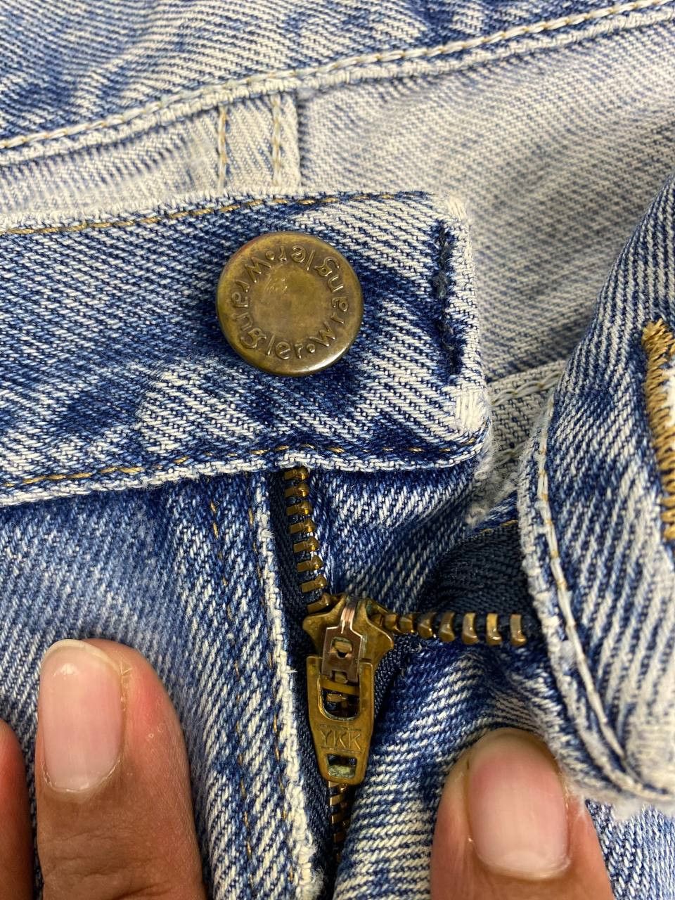 Wrangler vintage wrangler regular fit distressed denim Size US 42 / EU 58 - 13 Thumbnail