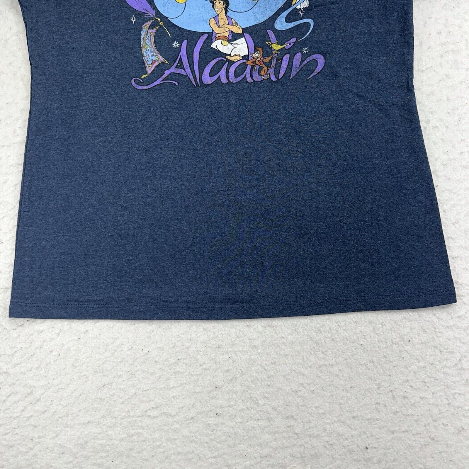 Disney Disney Aladdin Blue Genie Graphic T Shirt Size XL / US 12-14 / IT 48-50 - 6 Thumbnail