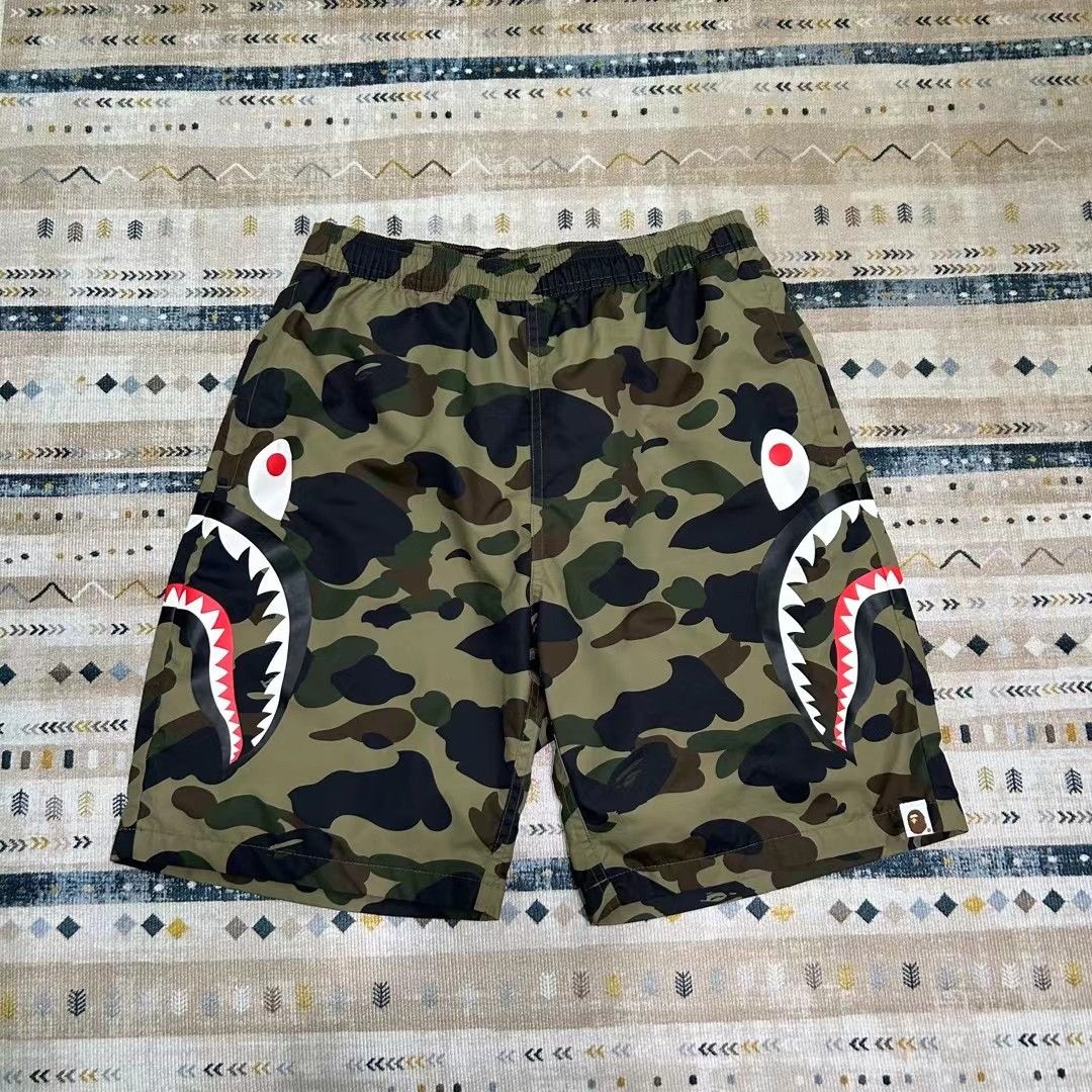 Bape BAPE SHARK SWEAT SHORTS Size US 30 / EU 46 - 1 Thumbnail