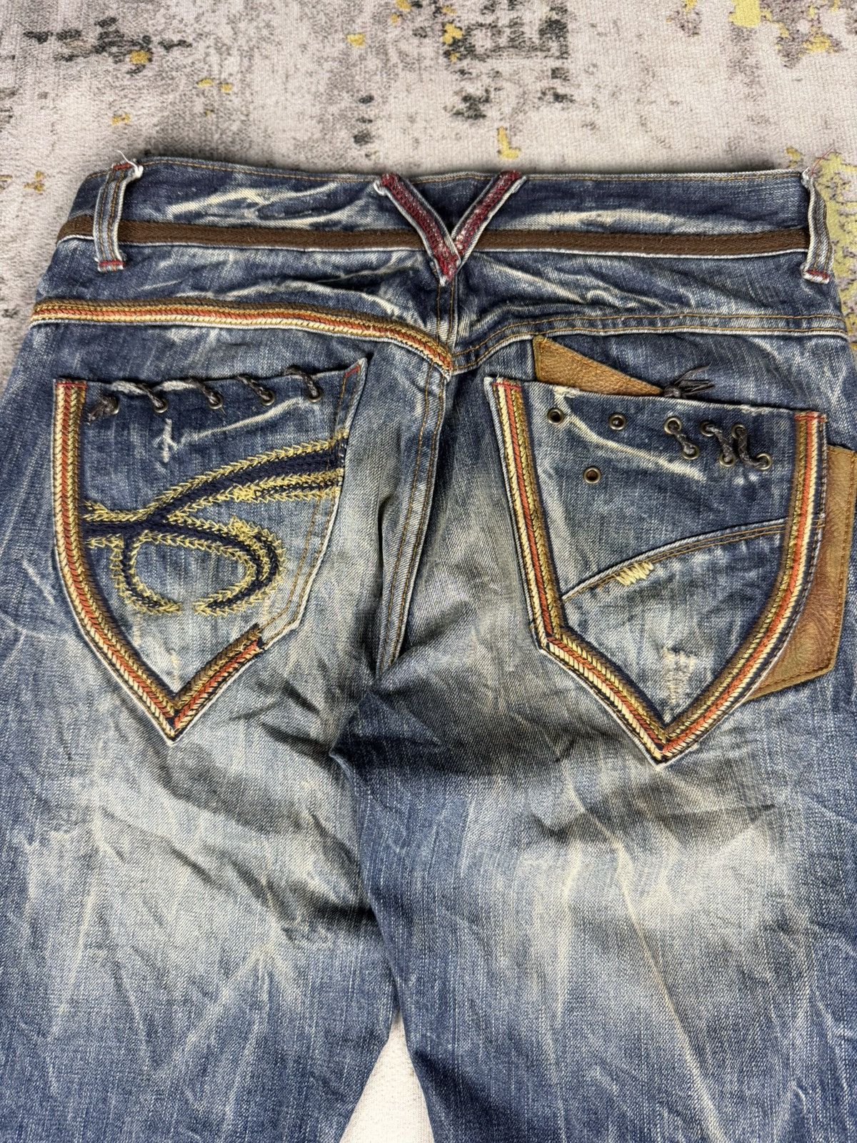 BUFFALO BOBS Flare Red Pepper Insane Mudwash Jeans Size US 30 / EU 46 - 2 Thumbnail