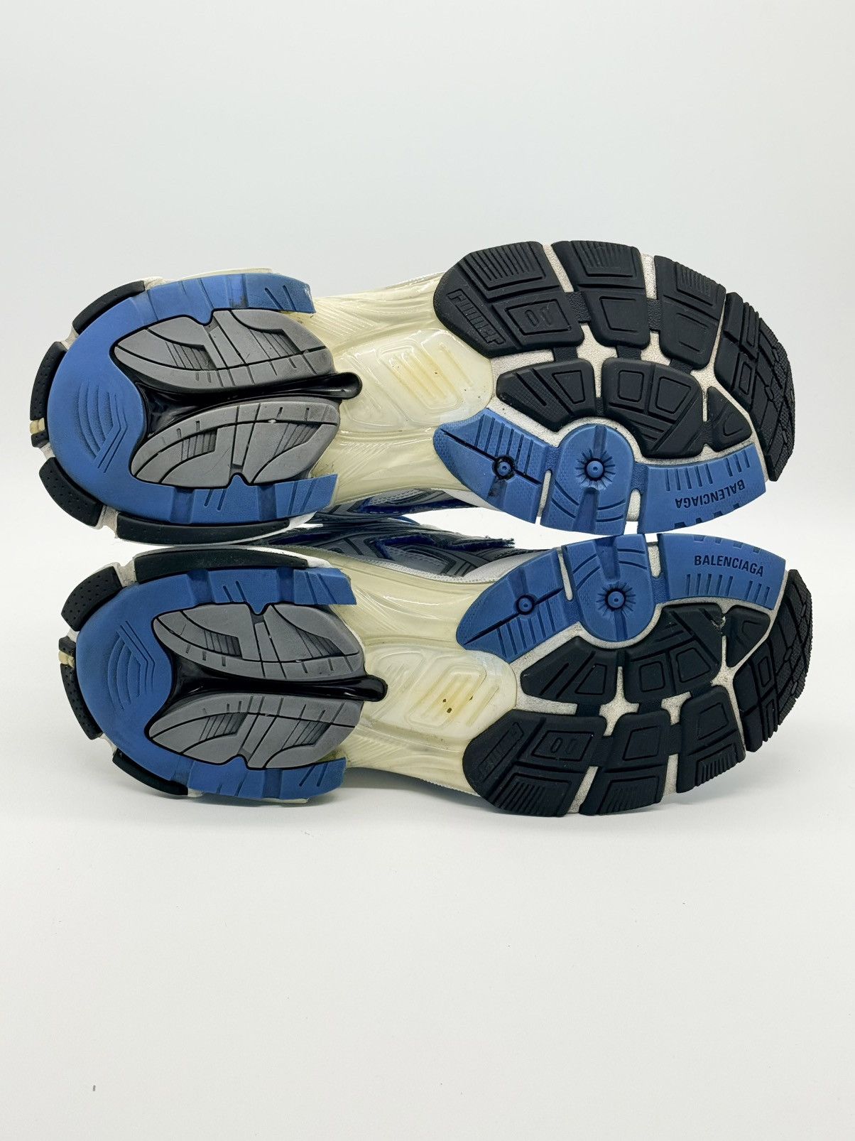 Balenciaga Size 12 - Balenciaga Runner Sneaker Blue Size US 12 / EU 45 - 6 Thumbnail