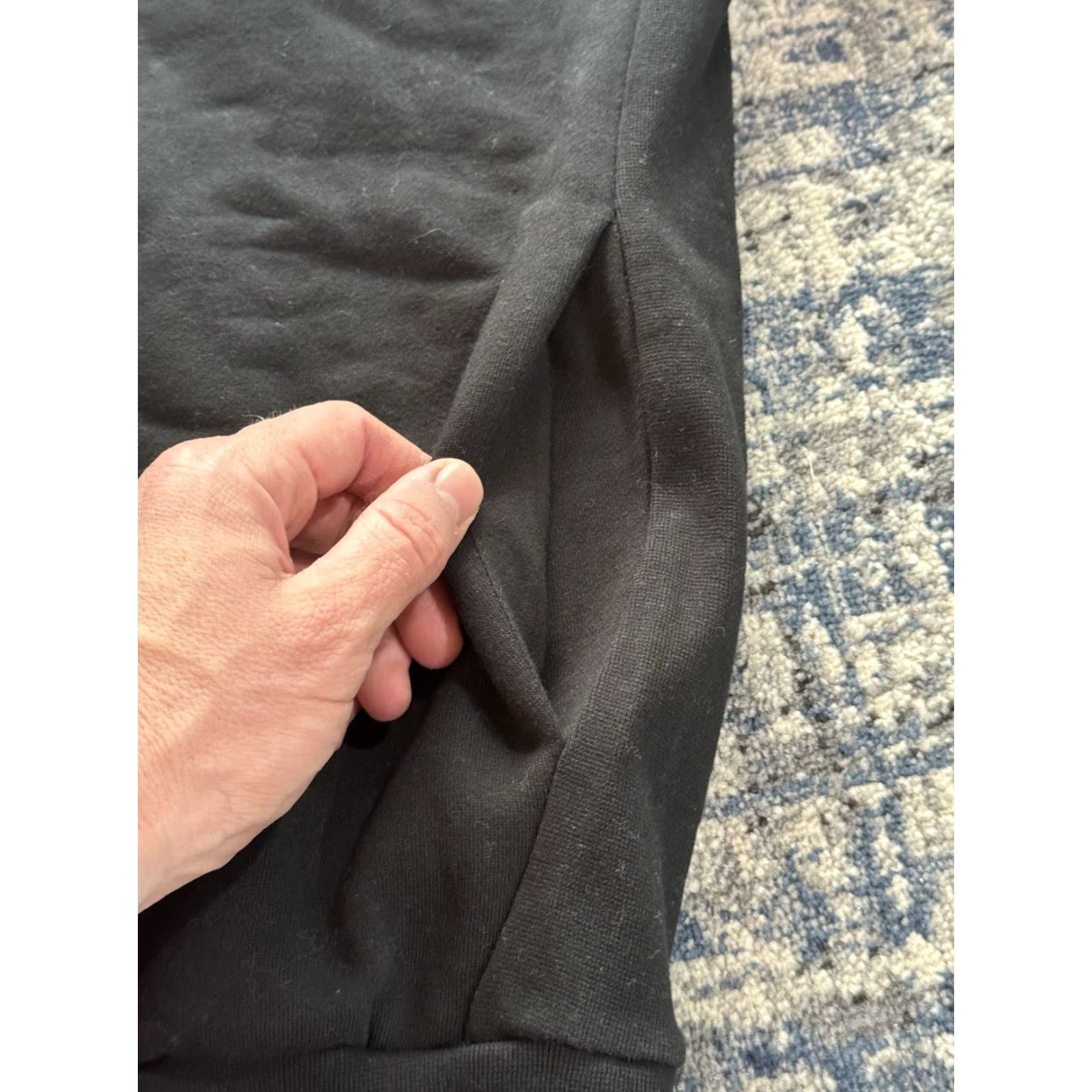 Essentials Fear of God Essentials Hoodie Jet Black Size M (Medium) Men Pullover Hoodie NWT Pockets Hooded Oversized Cotton Polyester Modern Designer Size US M / EU 48-50 / 2 - 7 Thumbnail
