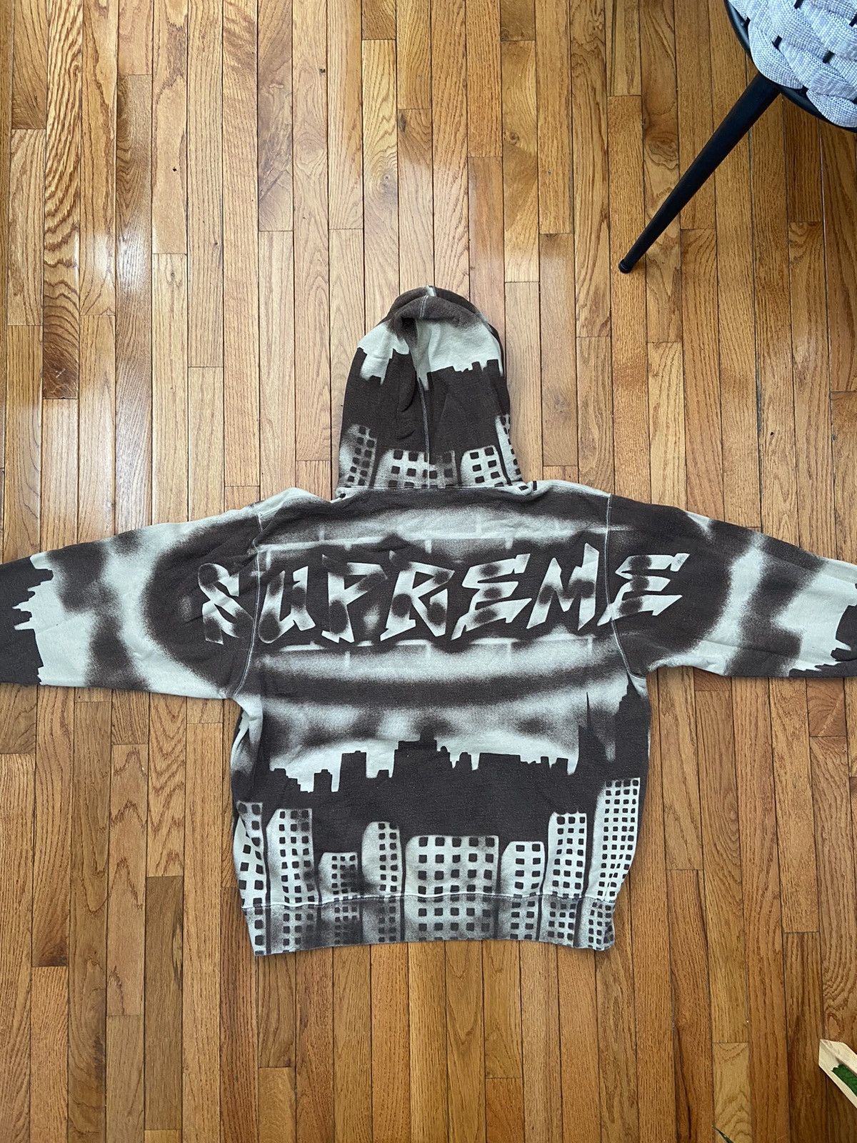 MLB Supreme x New York Yankees Airbrush Hooded Sweatshirt Size US XL / EU 56 / 4 - 2 Thumbnail
