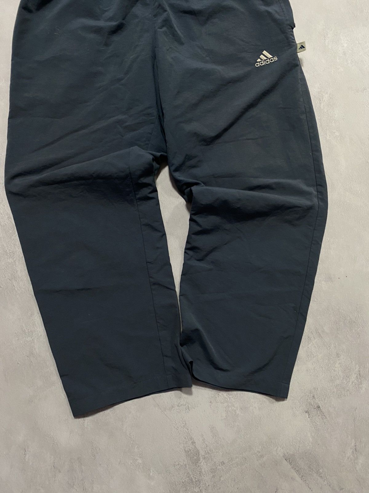 Adidas × Vintage Vintage Train Track Pants Baggy Adidas Logo Parachute Size US 34 / EU 50 - 3 Thumbnail