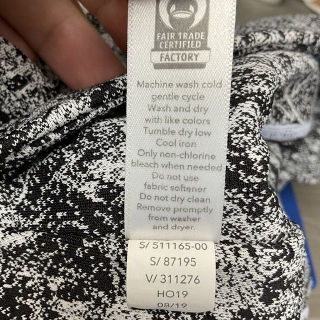 Athleta NWOT Athleta Floral Elation Graffiti Tight Leggings Women L Size 30" / US 8 / IT 44 - 3 Thumbnail
