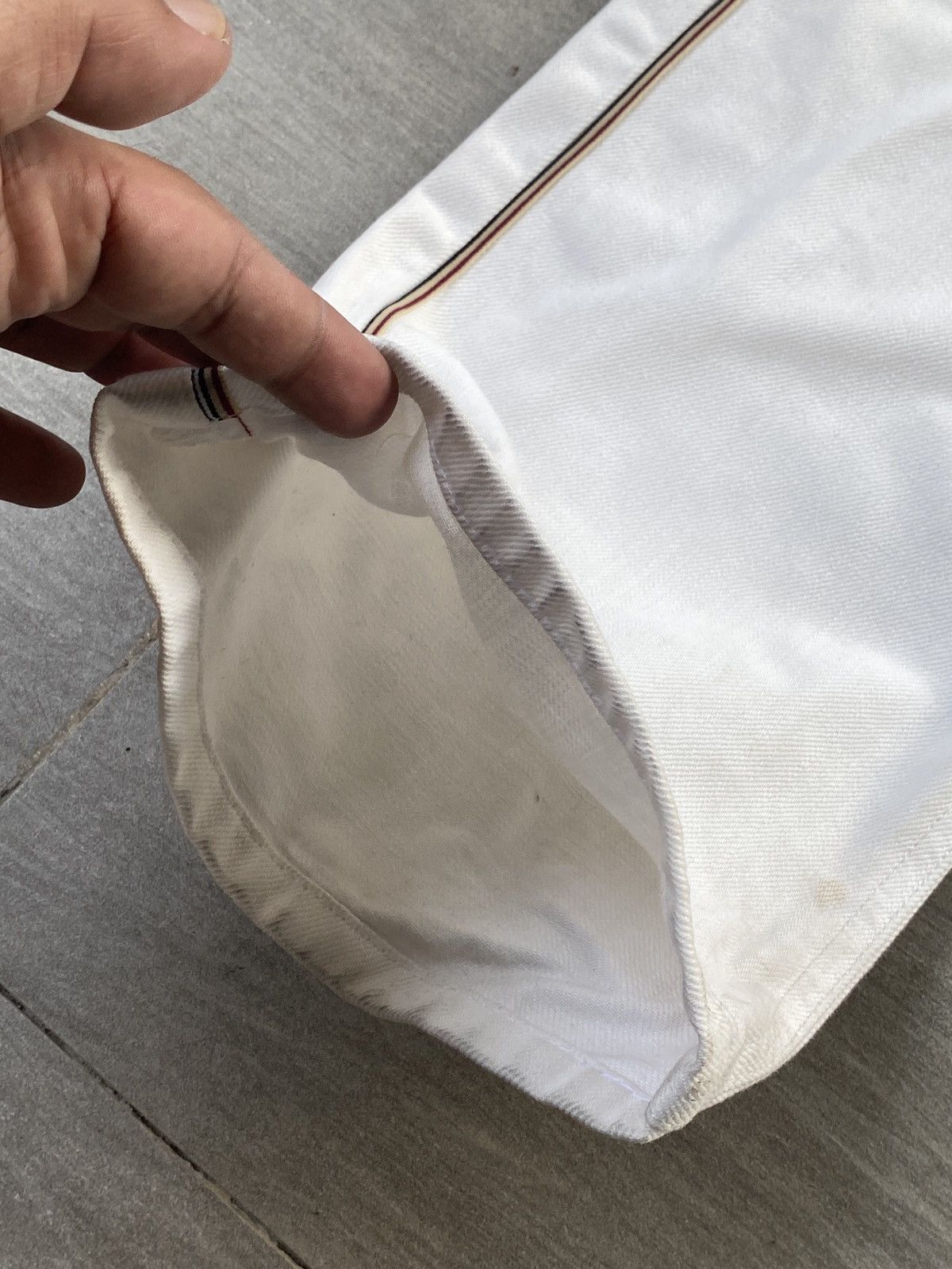 Burberry Vintage Burberry Black Label Minor Distressed white denim Size US 32 / EU 48 - 5 Thumbnail
