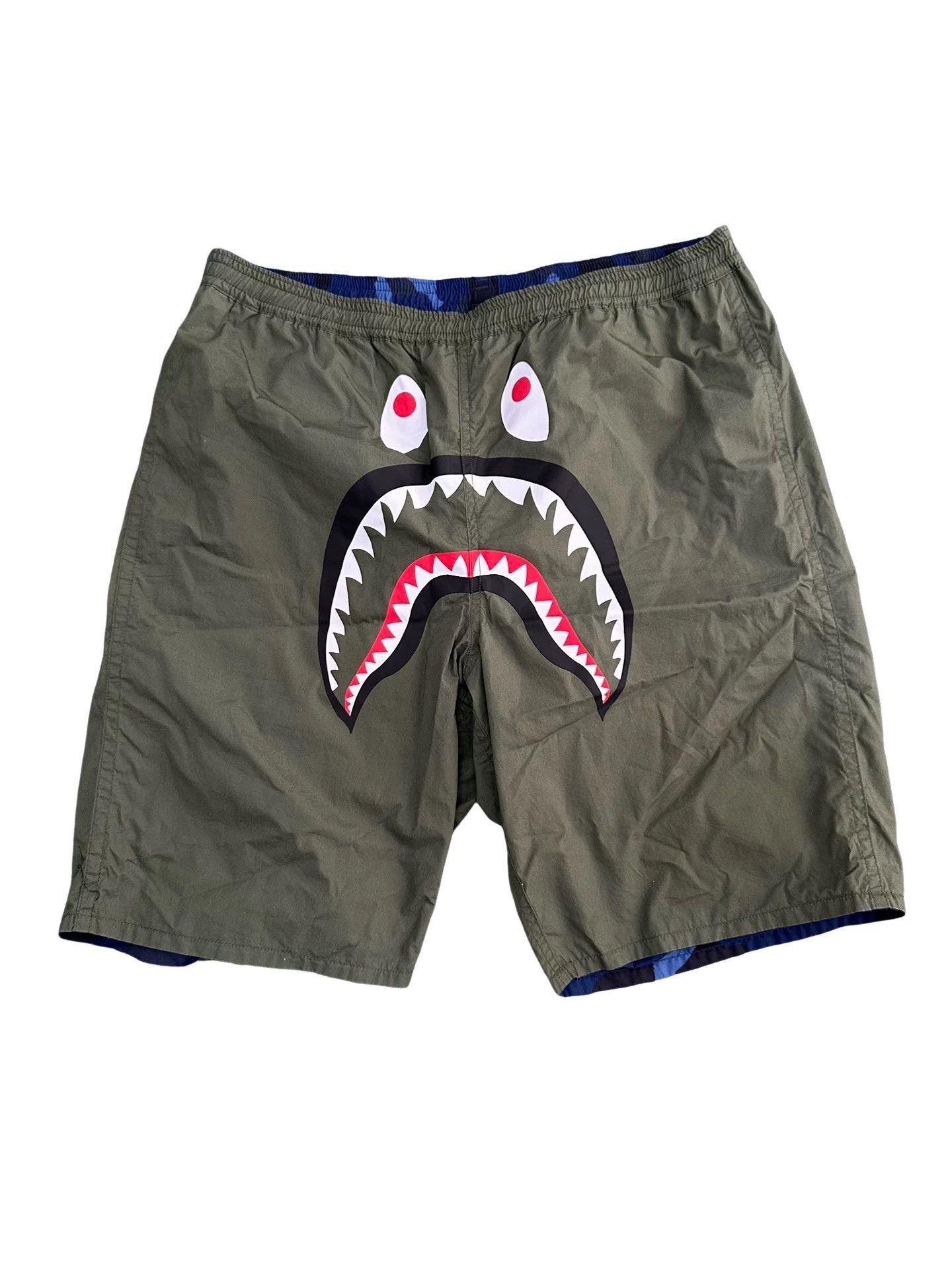 Bape Bape Shark Reversible Camo Shorts Size 2XL Size US 40 / EU 56 - 1 Thumbnail