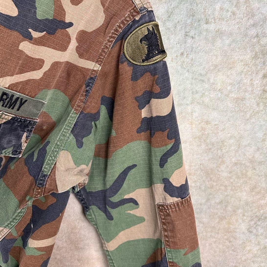 Vintage Vintage US Army Military Camo Shirt Sz M 80s Long Sleeve Size US M / EU 48-50 / 2 - 8 Thumbnail