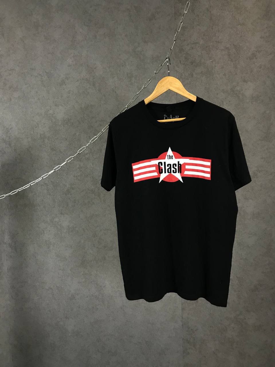 Band Tees The Clash rock band tee Size US M / EU 48-50 / 2 - 1 Thumbnail