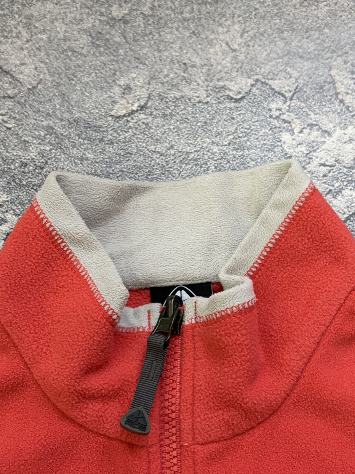Nike ACG Vintage Nike ACG Therma-Fit Fleece Jacket Red Grey Y2K M Size M / US 6-8 / IT 42-44 - 4 Thumbnail