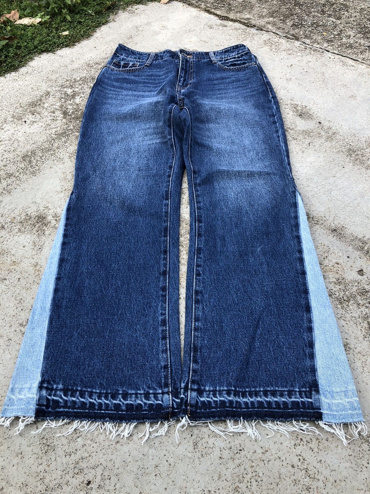Japanese Brand RECONSTRUCTED FLARE DENIM BY NIKO AND JAPAN Size 28" / US 6 / IT 42 - 2 Thumbnail