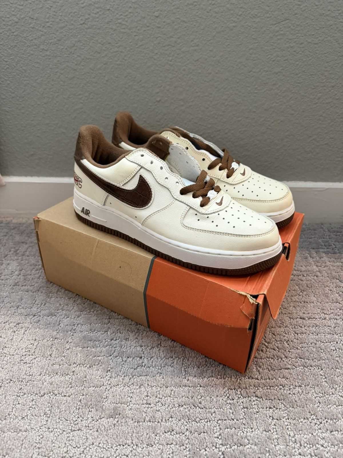 Nike 2003 Nike AF1 Low White Varsity Red Size US 9.5 / EU 42-43 - 1 Thumbnail