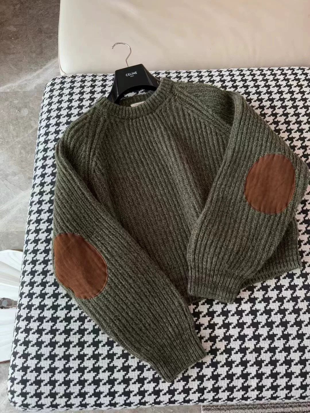 Celine Celine Wool and Leather Sweater Size XS / US 0-2 / IT 36-38 - 1 Thumbnail