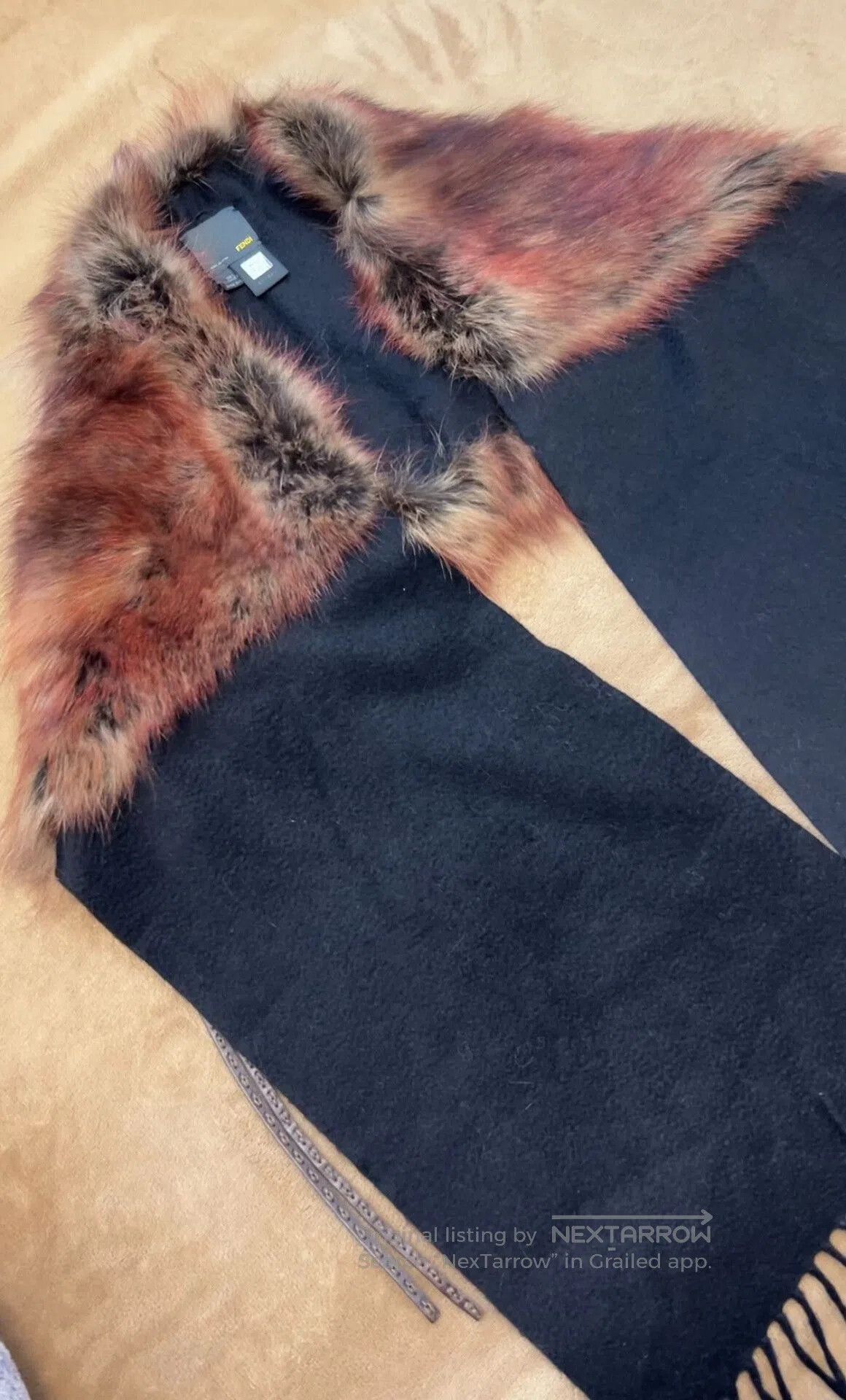 Fendi Fendi Cashmere Fur Cape Shawl. Size XS / US 0-2 / IT 36-38 - 3 Thumbnail