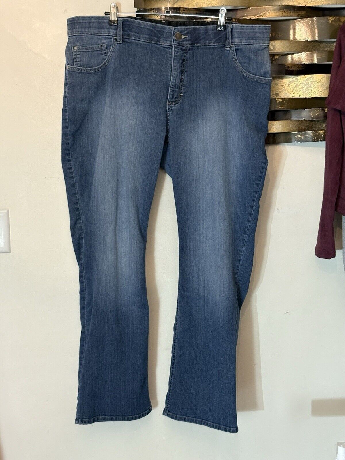 Lee Riders by Lee Midrise Bootcute 22W Size 40" / US 18 - 1 Thumbnail