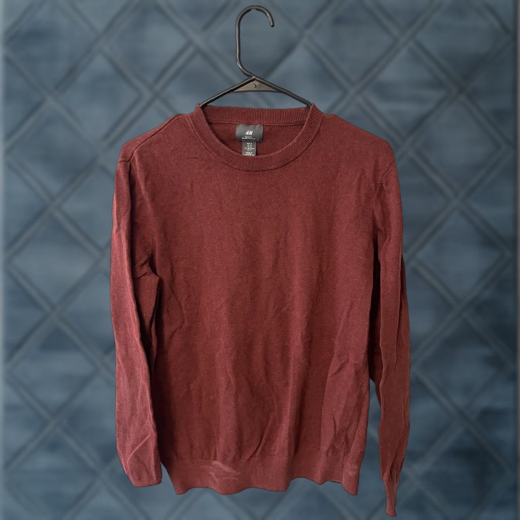 H&M H&M Crew Neck Sweater - Maroon Slim Fit Pullover - Men's Medium Casual Knit Shirt - 90s? No decade given. Size US M / EU 48-50 / 2 - 1 Thumbnail