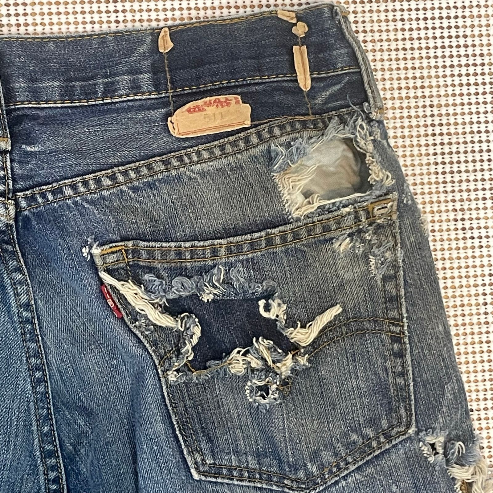 Levi's Levis 32x34 Destroyed Denim Jeans Mens Thrashed Tattered Size US 32 / EU 48 - 4 Thumbnail