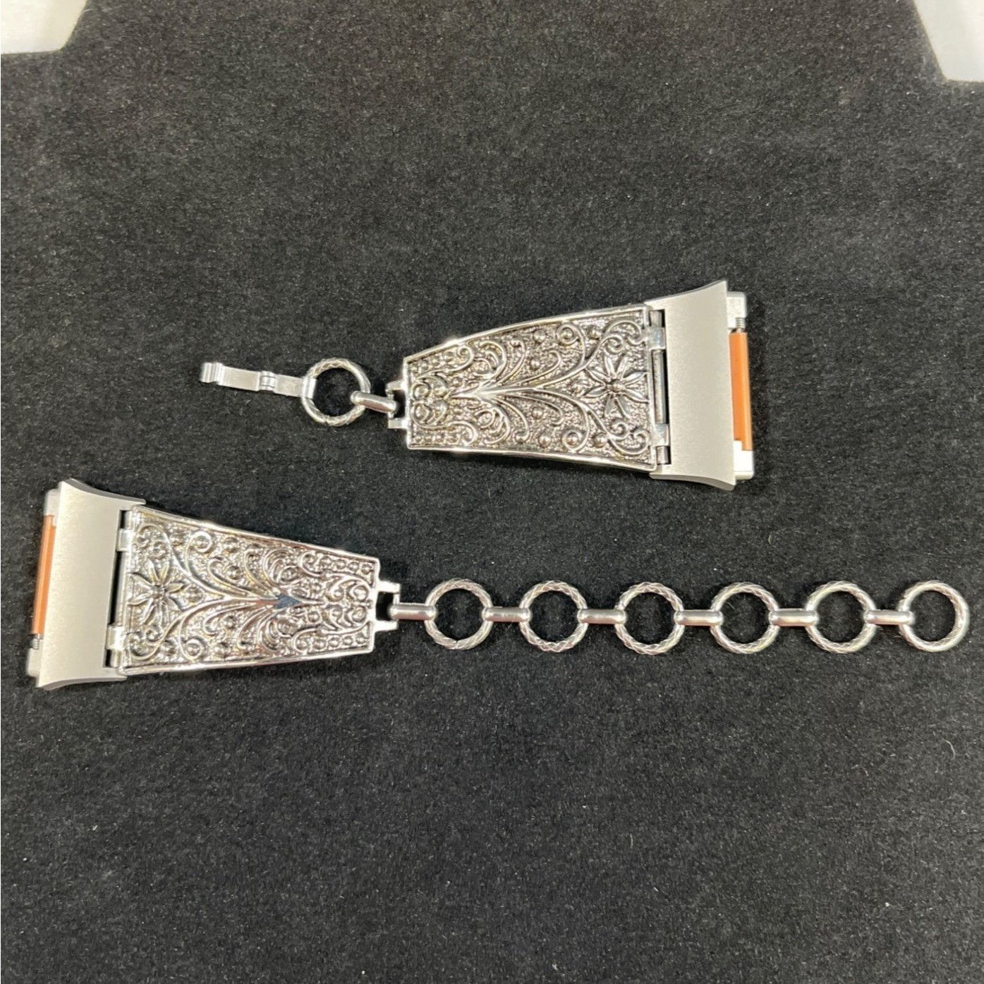 Other Vintage Womens Silver Watchband Accessory SKU 6435 Size ONE SIZE - 2 Thumbnail