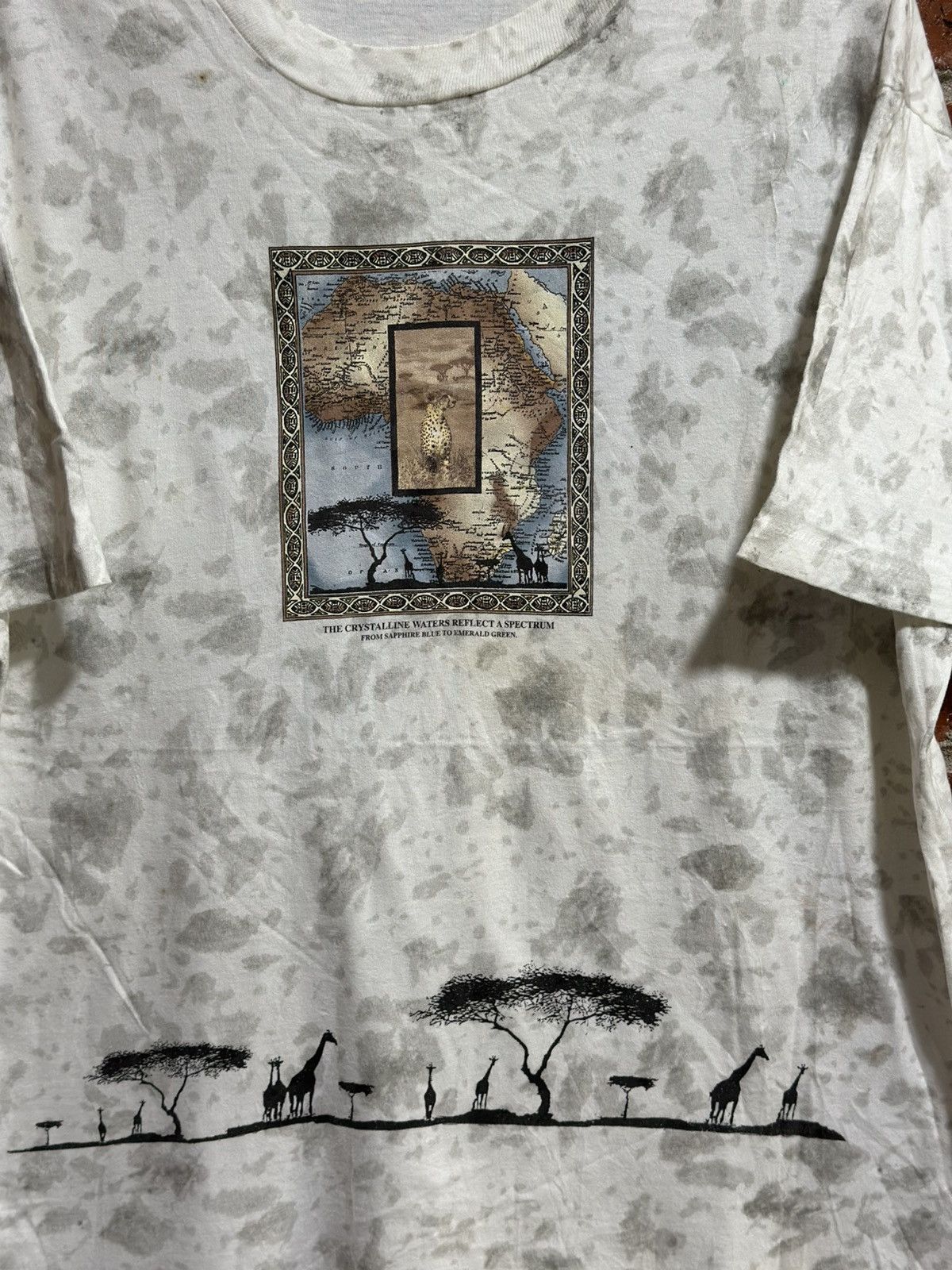 Habitat × Hanes × Vintage Vintage The Crystalline Waters Reflect A Spectrum Tee Size US XL / EU 56 / 4 - 2 Thumbnail