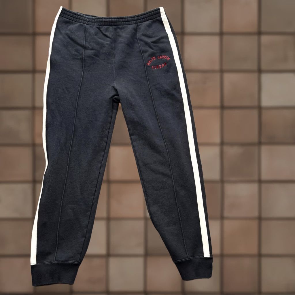 Polo Ralph Lauren VINTAGE Polo Ralph Lauren Sweatpants Mens Large Black Tigers 67 Side Stripe Sweatpants Size US L / EU 52-54 / 3 - 1 Thumbnail