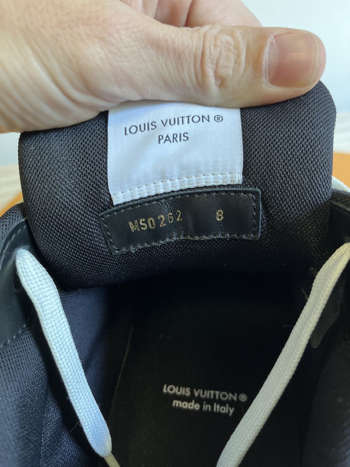 Louis Vuitton Louis Vuitton monogram w/strap Size US 9.5 / EU 42-43 - 11 Thumbnail